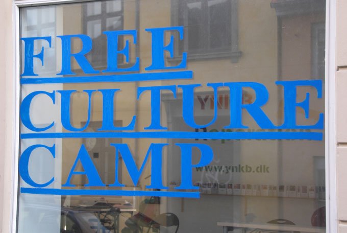 Free Culture Camp, arrangeret af Lise Skou og Nis Rømer i rum 46, Århus. Foto: Barbara Kazin.