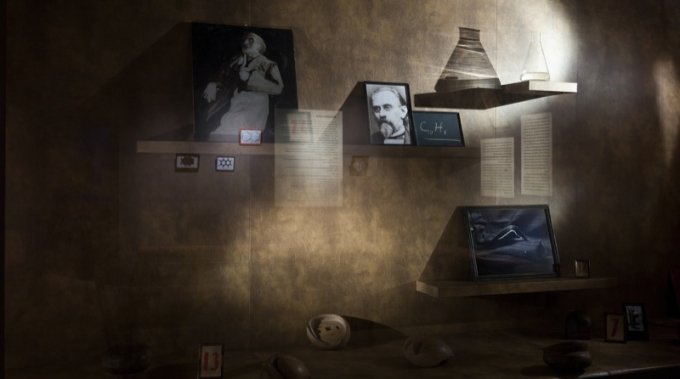 João Penalva: Pavlina and Dr. Erlenmeyer, 2010. Foto: Torben Eskerod.