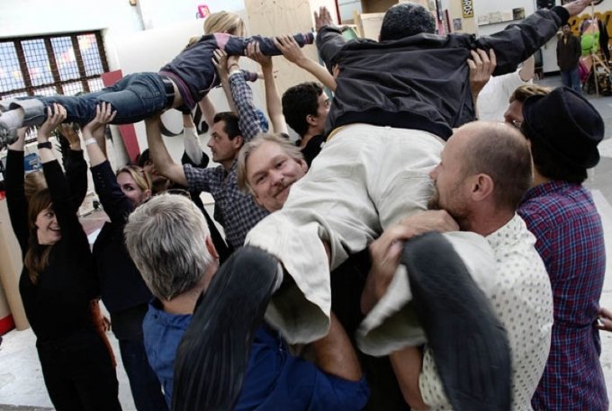 Performance/workshop v. Christian Falsnaes: Beyond the Threshold there is Darkness. Foto: Maria Desirée Holm-Jacobsen.