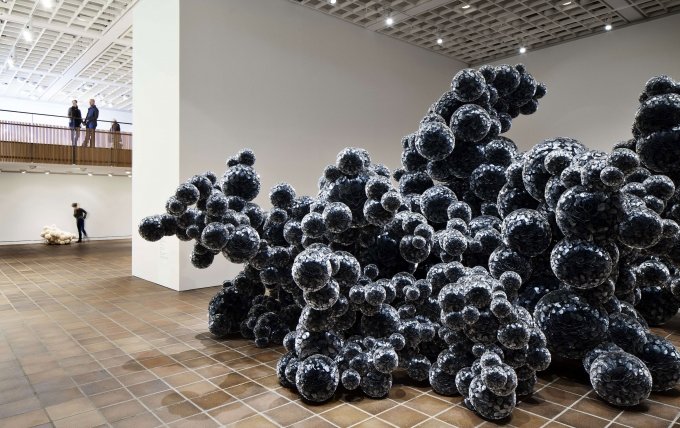 Untitled (Mylar), Tara Donovan, 2011, Installation shot. Foto: Ty Stange. © Louisiana Museum of Modern Art, Humlebæk