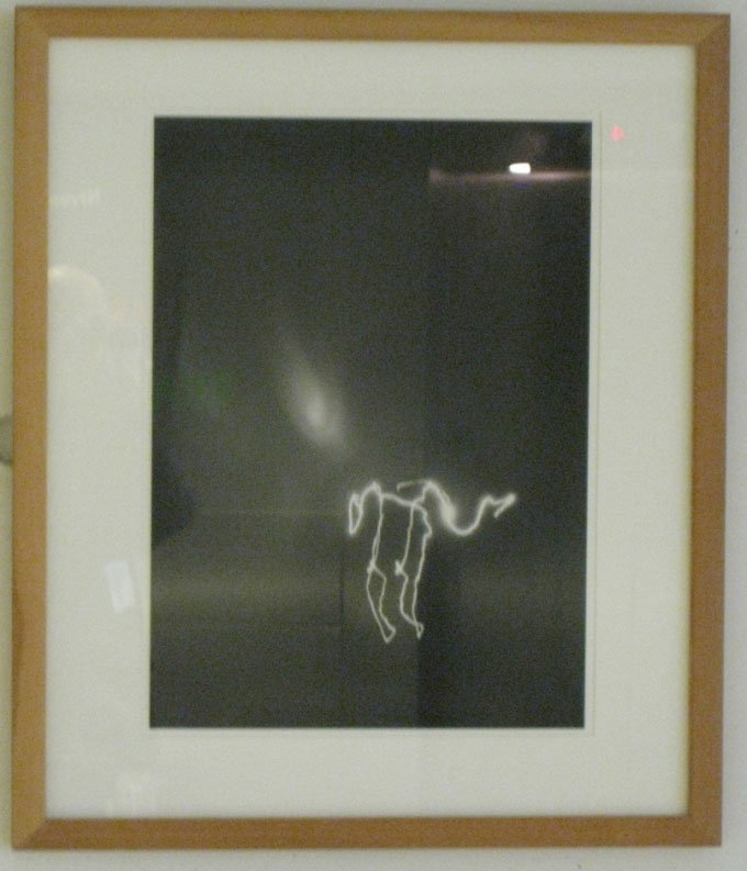 Første del af trappeintroduktionen til sanseligheden i Erik A. Frandsens kunst. Erik A. Frandsen, Undressing, 1996. Foto: Kasper Lie
