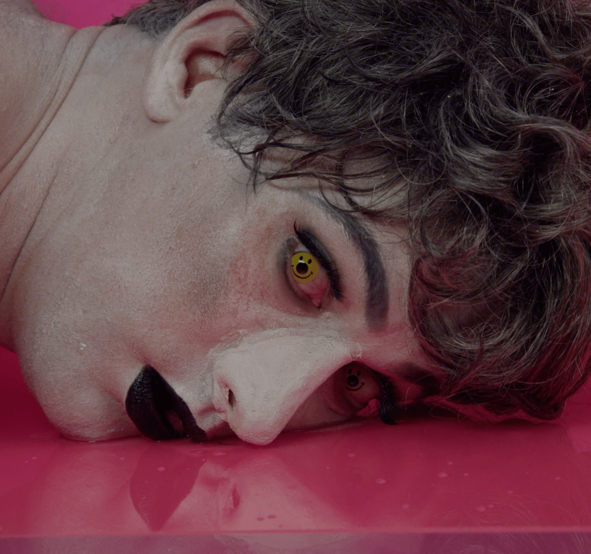 Alex Da Corte: Still fra det tre timer lange videoværk <i>Rubber Pencil Devil</i>. ©Alex Da Corte.