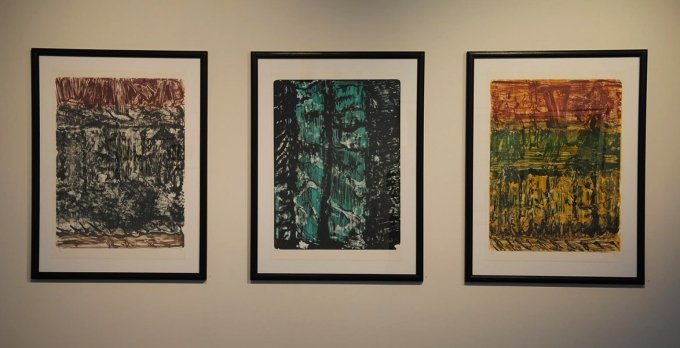 Per Kirkeby: 3 litografier, 90 x 63 cm, 2006. På <i>Mostly Black and White</i>, Kunspakhuset 2014. Foto: Bente Jensen