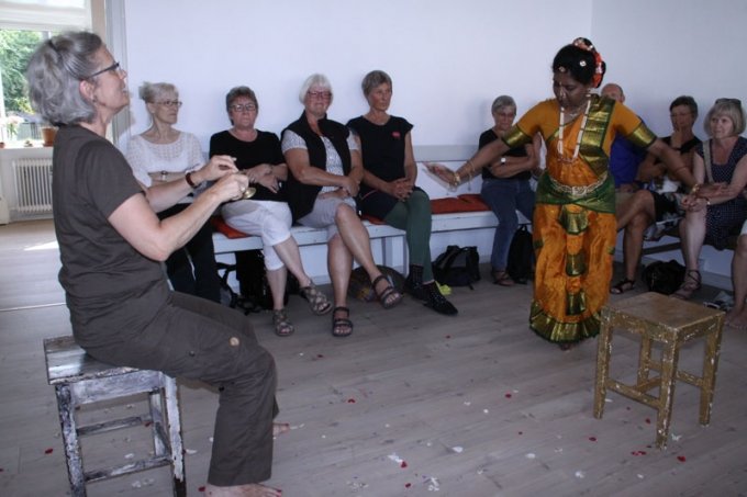 Ingrid Hvass: Mit Vestjyske Hus – en fortælling om at vende tilbage og blive (2014).