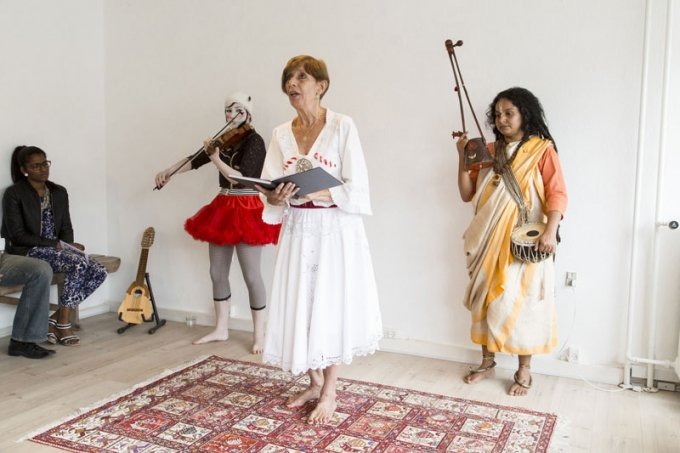 Byttehandel med Triolerne (Odin Teatret), søndag 15. juni i Fortælle Galleriet.