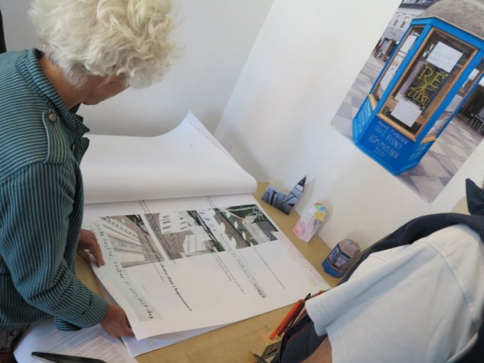 Jens&Morten, Kathrine Hede Poulsen og Gitte Lægaard: Byens Forskningsstation (2014). Pavillon ved Grædemuren og idékatalog.