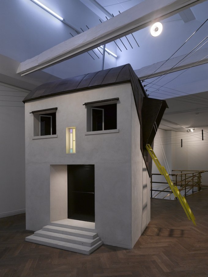 Randi & Katrine: <i>The House in Your Head</i>, 2008. Fra udstillingen <i>The House in Your Head</i> på Kunstforeningen Gl Strand, 2008. Foto: Anders Sune Berg