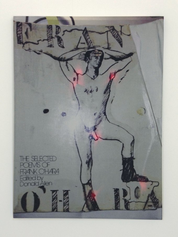 <i>Person O</i>, 2014. Digital print på silke, træramme, LED, Arduino. Lysene tændes og slukkes i en tilfældig rytme. Loop. Foto: Gro Sarauw