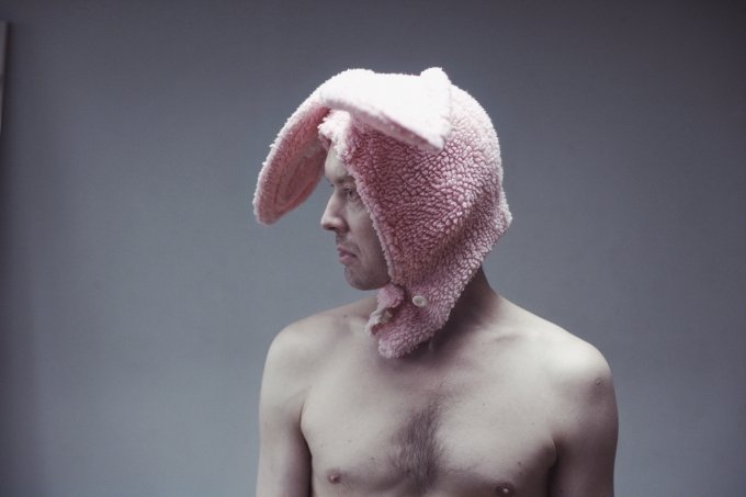 Still fra Sidse Carstens og Sophie Kalchars video til <i>Hurra</i>