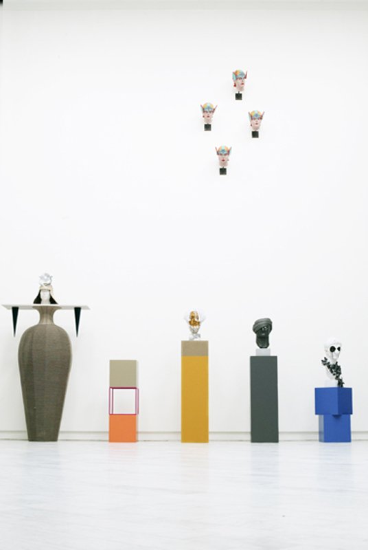 Fra venstre Annesofie Sandals <i>Craft Versus Host</i>, 2010 og Nanna Starks <i>Euclid, Homer, Vespation og Augustus</i>, alle 2010 (Foto Louis