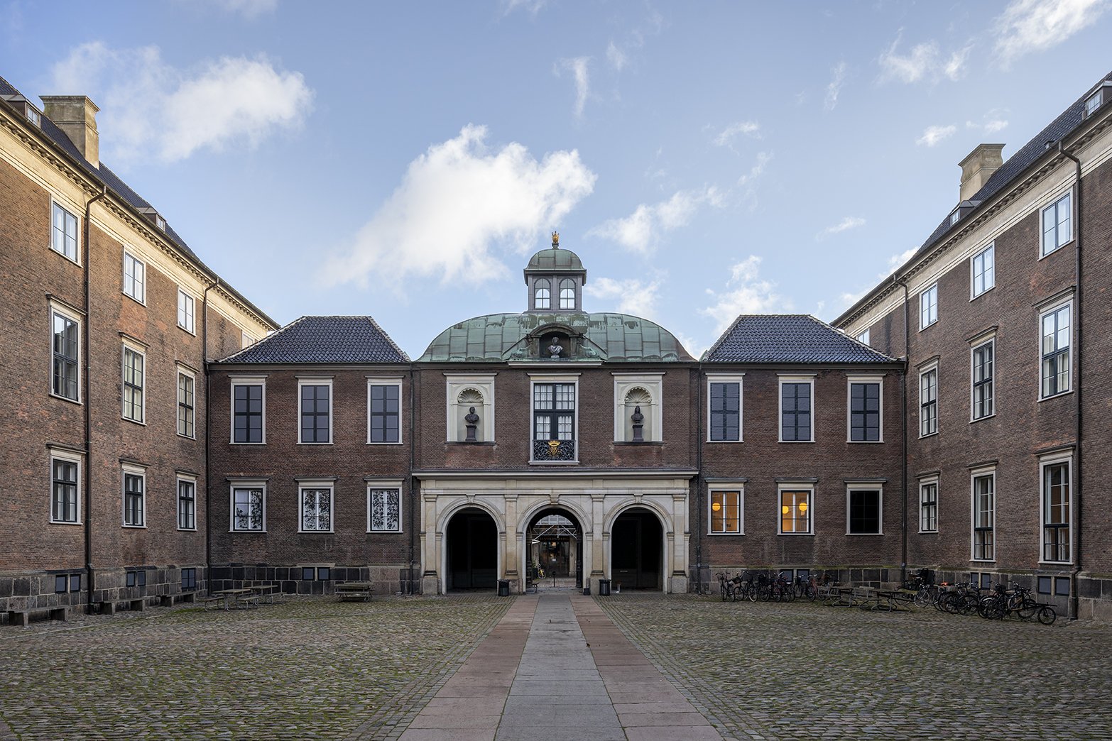 Charlottenborg Fonden Tr kker I Land Og Skifter Ud P Formandsposten Charlottenborg Fonden Tr kker I Land Og Skifter Ud P Formandsposten