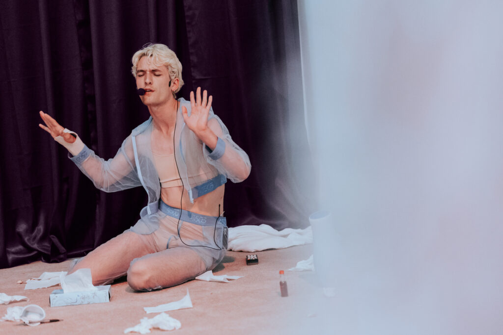 Filip Vest: <i>Bed Made To Look Like Body</i>, 2022, Museum of Contemporary Art, Zagreb. Foto: Samir Ceric Kovacevic.