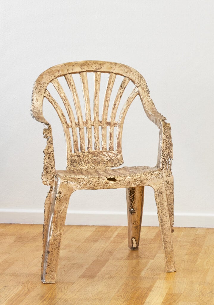 Anne Langgaard: <i>A Chair</i>, 2023. Foto: Jenny Sundby