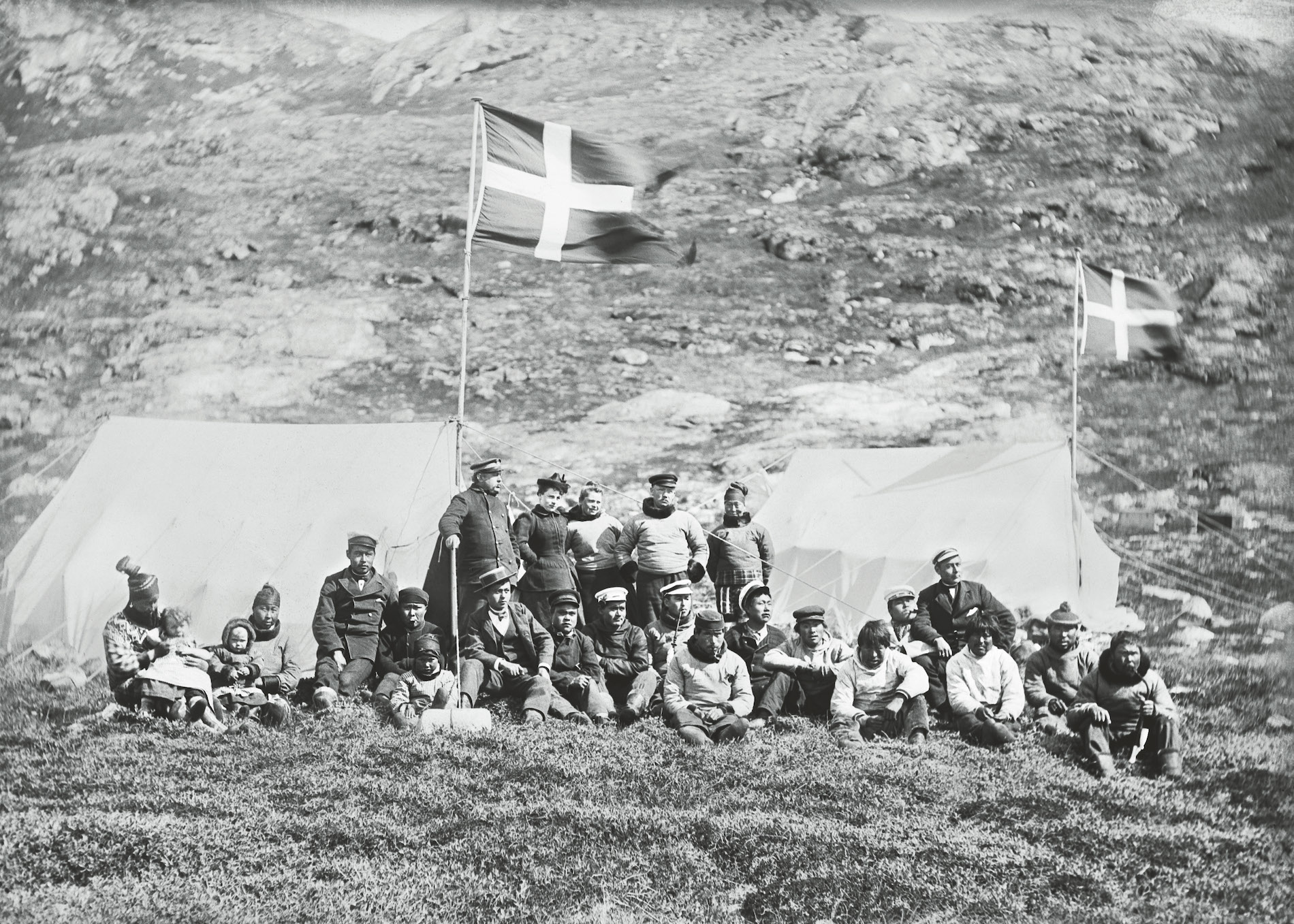 Inuuteq Storch: Fra serien Mirrored .