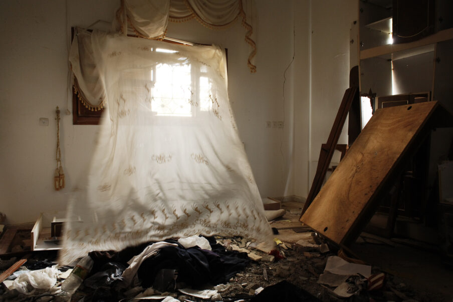 Kent Klich: Fra serien <em>Gaza Photo Album</em>. <em>Name: Dr Saleh Mohammed Lim Gayet. Location: Sudaniya, northern Gaza Strip. Soldiers stationed in this house, two families live here.© Kent Klich.</em>