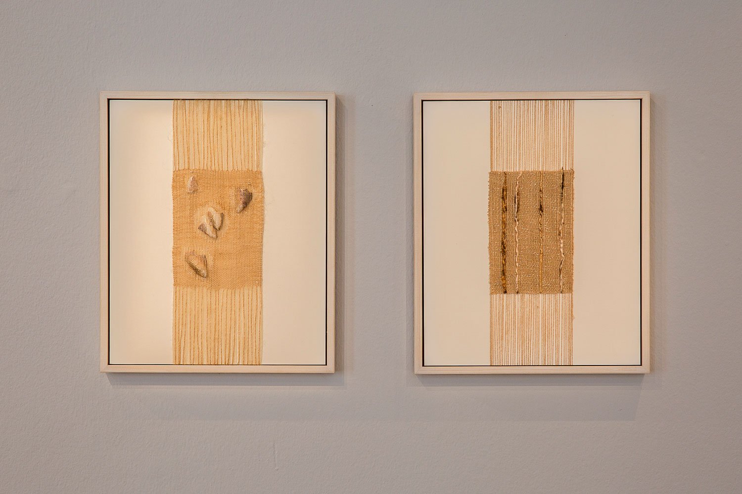 Hanna Norrna <i>Vegetable Lamb </i> 2024 og <i>Milk Blood Ink Thread</i> 2024  Foto: Hedda Rabe