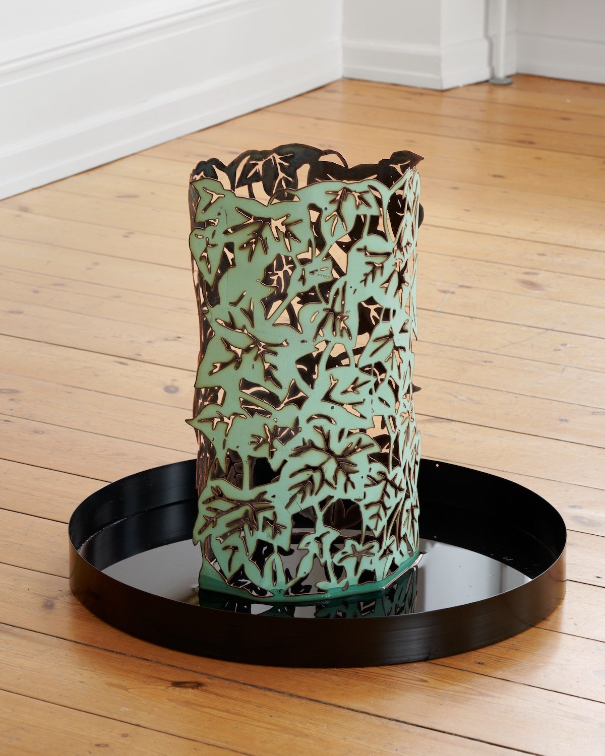 Eva Louise Buus, <i>6 Plantevæsner</i> (nær), 2024. Foto: Brian Kure.