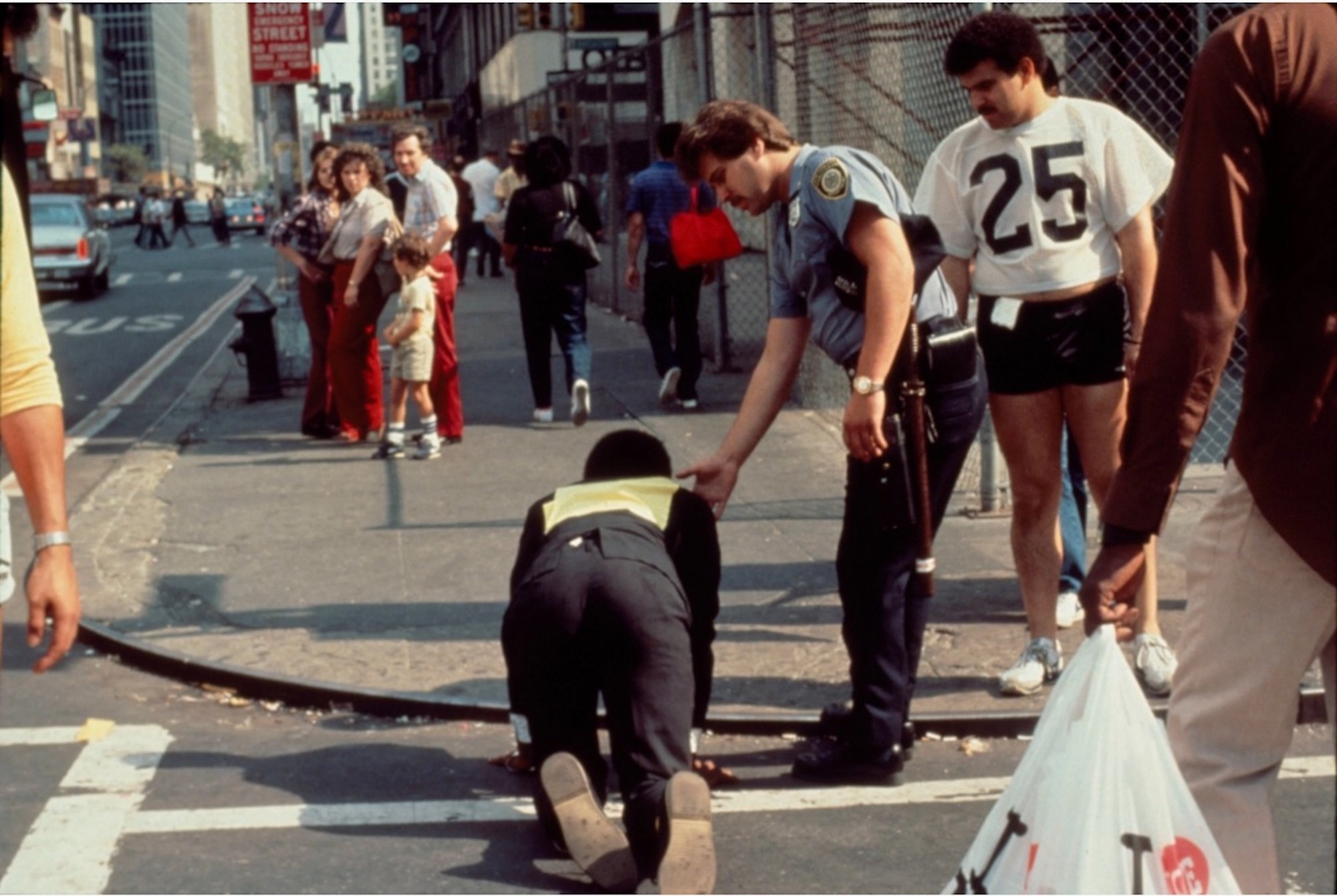 © Pope.L; Courtesy of the artist and Michael-Innes &amp; Nash, New York.