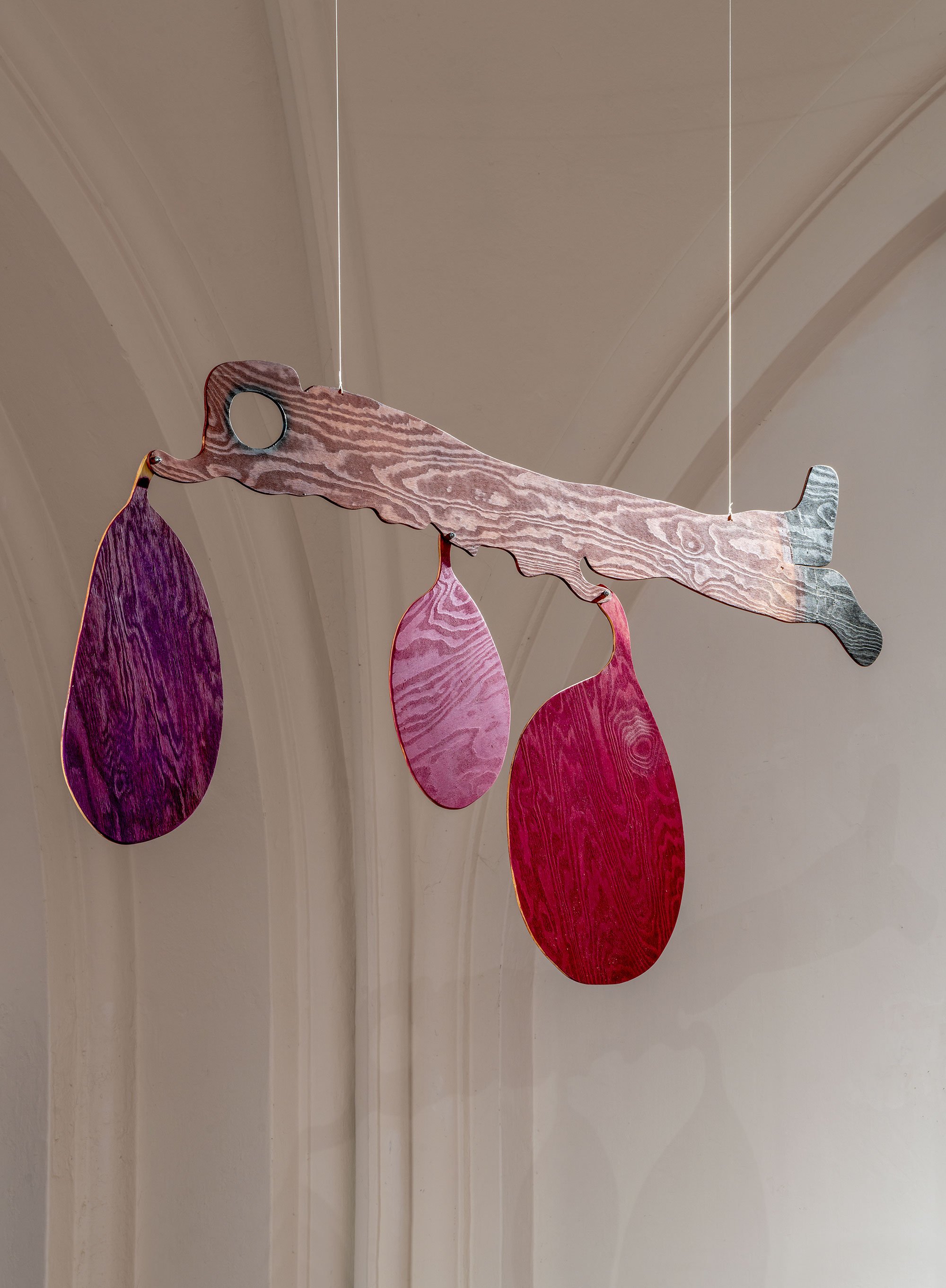 Udstillingsfoto af <i>En sky er en pige er en dreng er en kat</i> Nikolaj Kunsthal. Foto: David Stjernholm