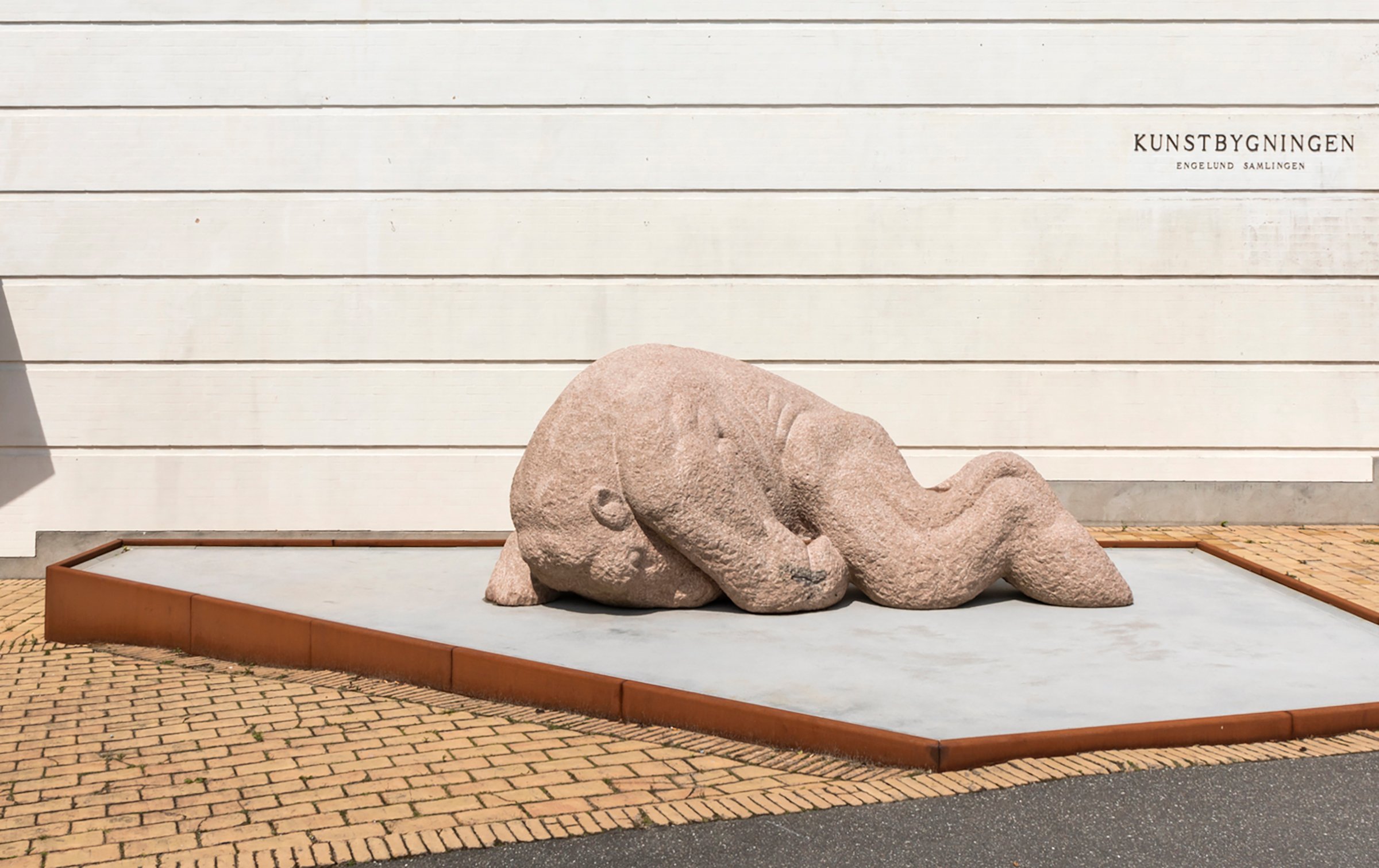 Kunstbygningen i Vrå, Wild + Voices. Claus Ørntoft. <i>Indadvendt Stranding</i>. Foto: Niels Fabæk