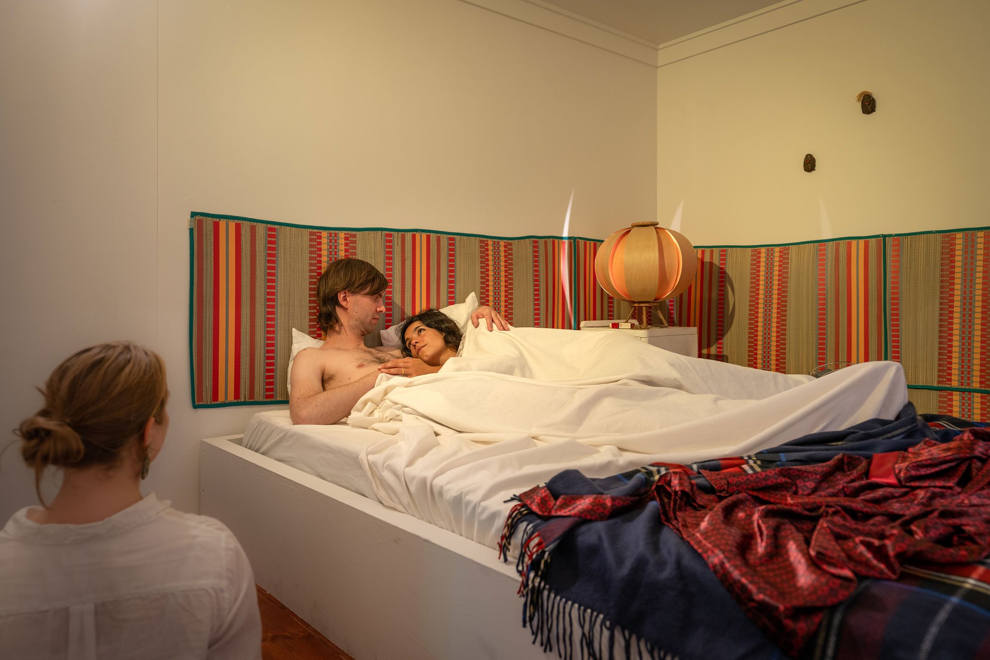 Marta Minujín, <i>La Menesunda: According to Marta Minujín </i>(2024), Installationsbillede af  <i>Intensify Life</i> på Copenhagen Contemporary (2024). Foto: David Stjernholm 