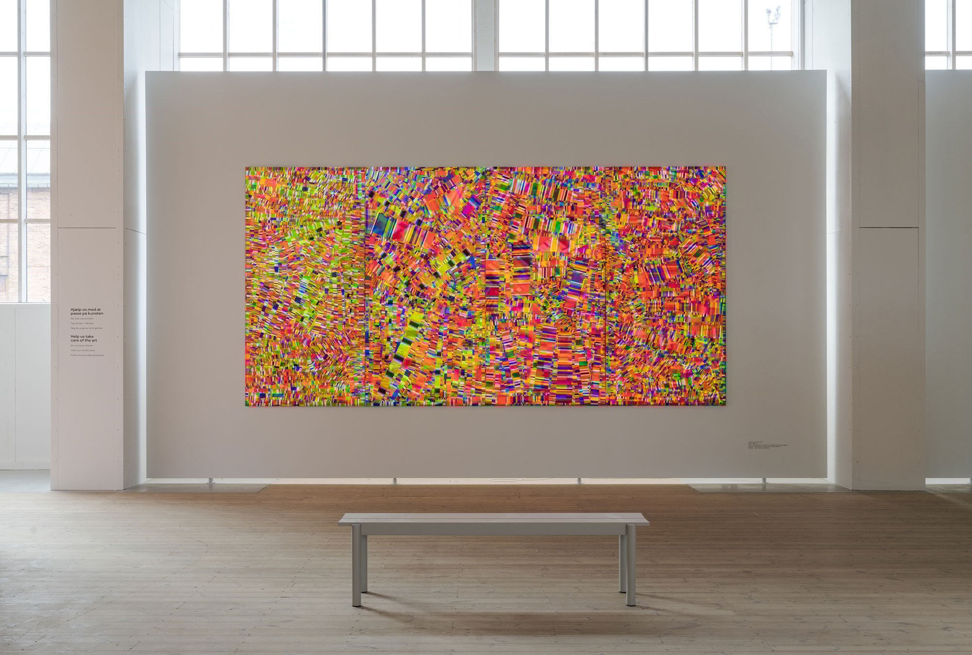 Marta Minujín, <i>Freaking on fluo </i>(2010), Installations billede af <i>Intensify Life</i> på Copenhagen Contemporary (2024). Foto: David Stjernholm 