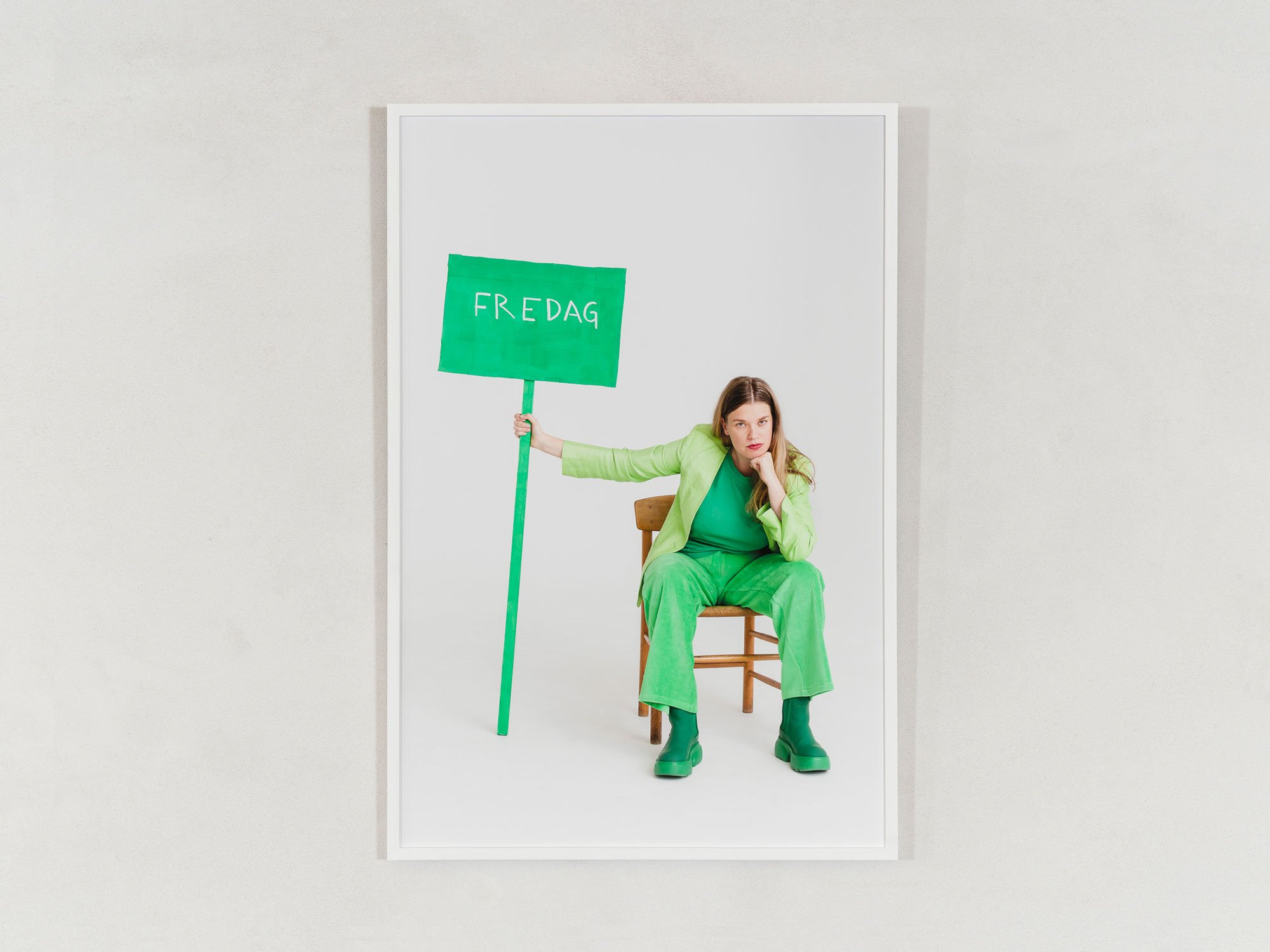 Julie Nyman <i>Vi er stolte ordblinde</i> 2024. 90 X 60 cm. Foto: Paula Duvå