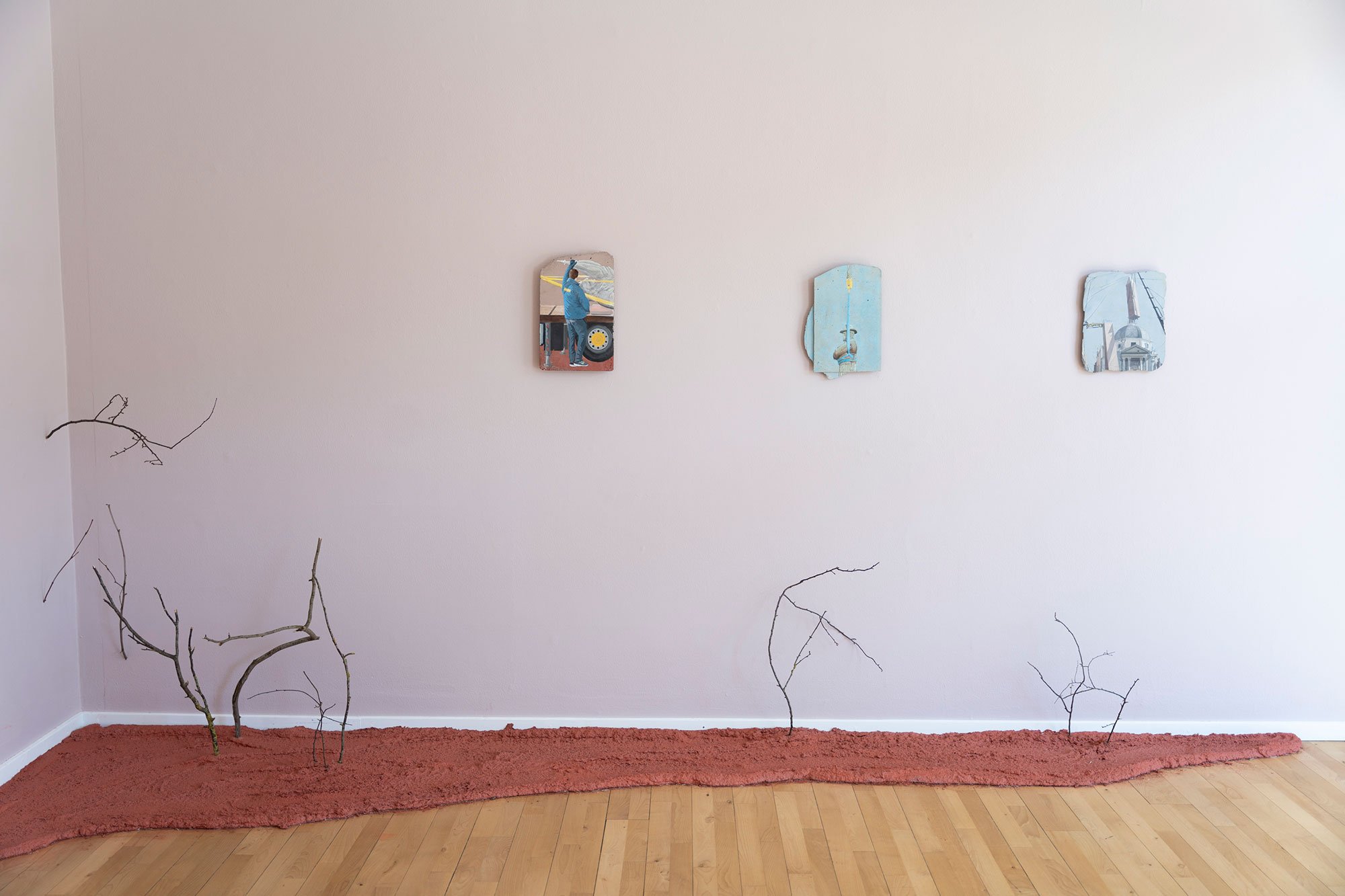 Installation. Iván Argote <i>Bondage</i>, 2022. Foto: Christian Brems