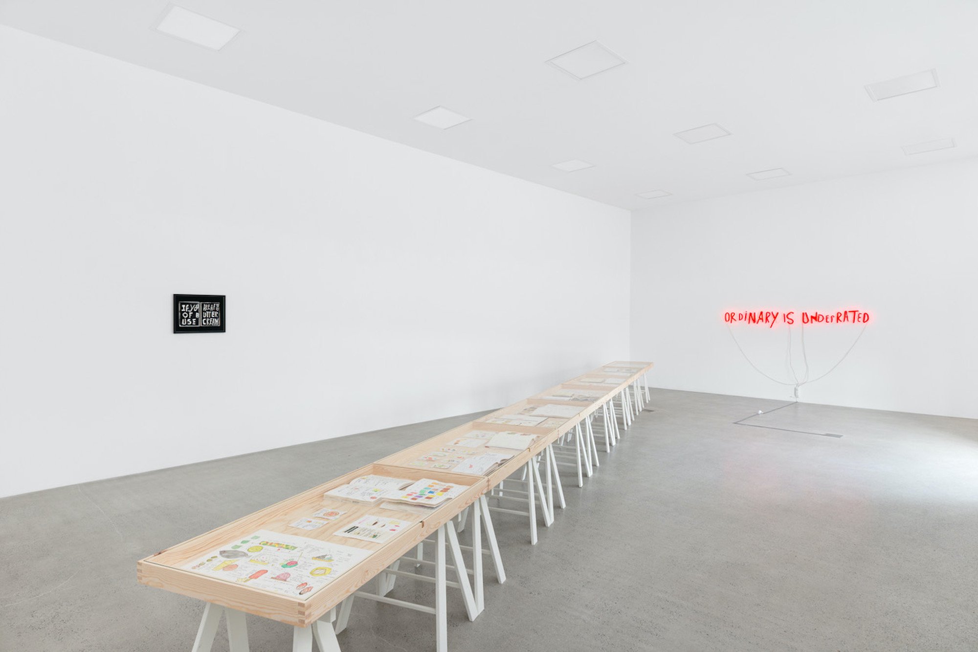 Paul Cunningham presents five drawn menus, udstillingsvisning på umbrella | west coast exhibitions 2025, alle værker med tilladelse fra kunstneren og Maxus101. Foto: Jacob Friis-Holm Nielsen.