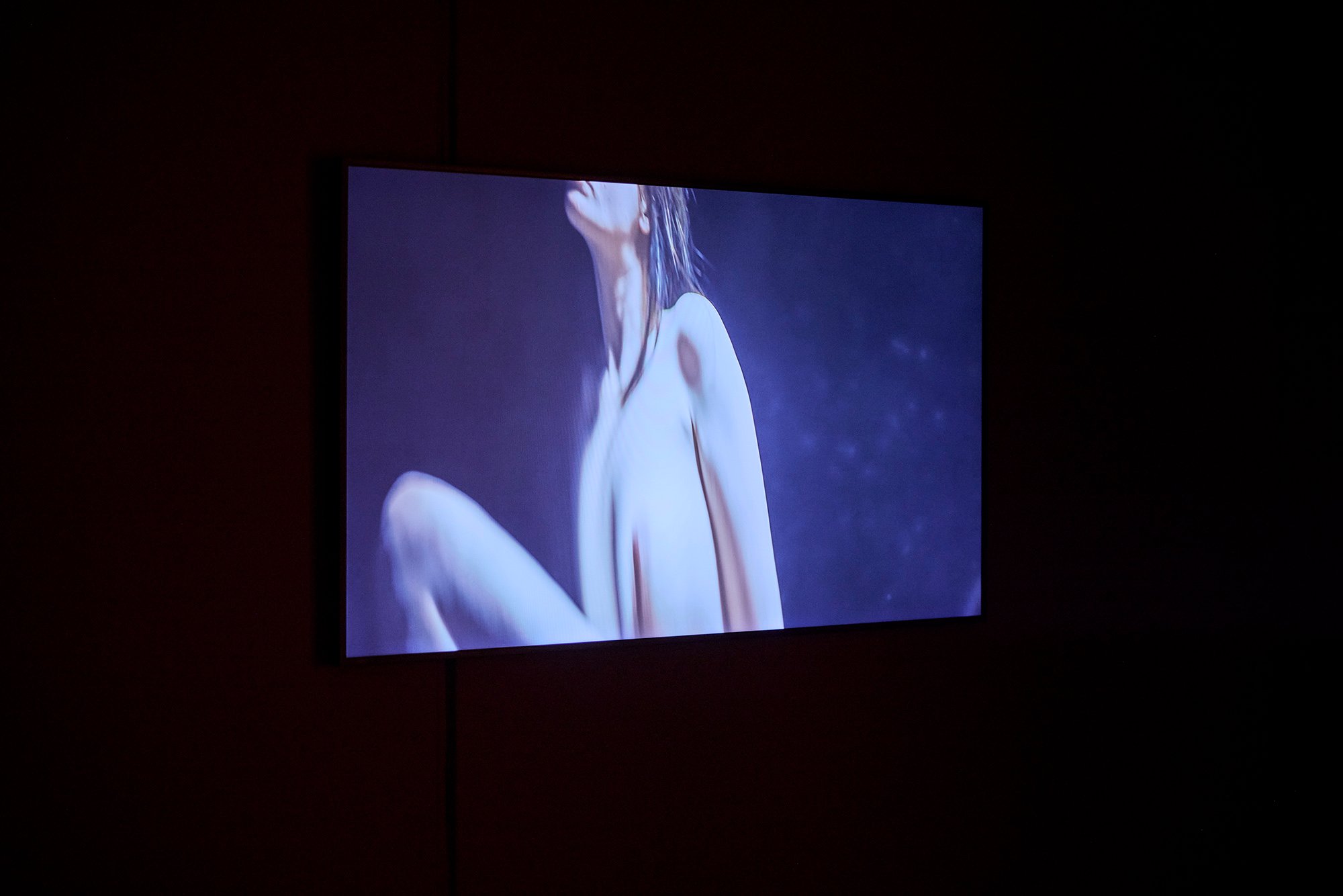 Installationsview <em>Kropumulig kroputrolig</em>, Vejle Kunstmuseum. Foto: Kenneth Stjernegaard