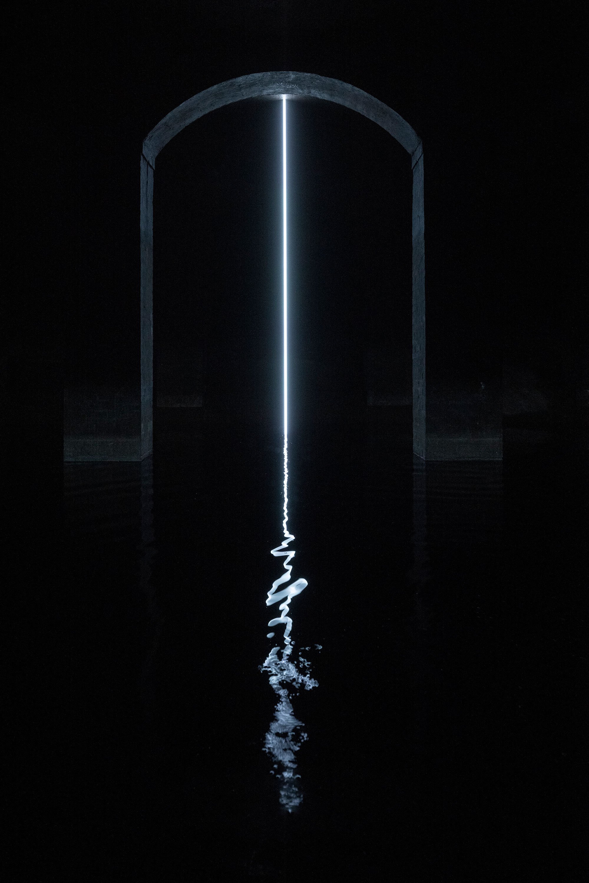 <i>Start Again The Lament </i>af Taryn Simon i Cisternerne 2024. Foto: Torben Eskerod