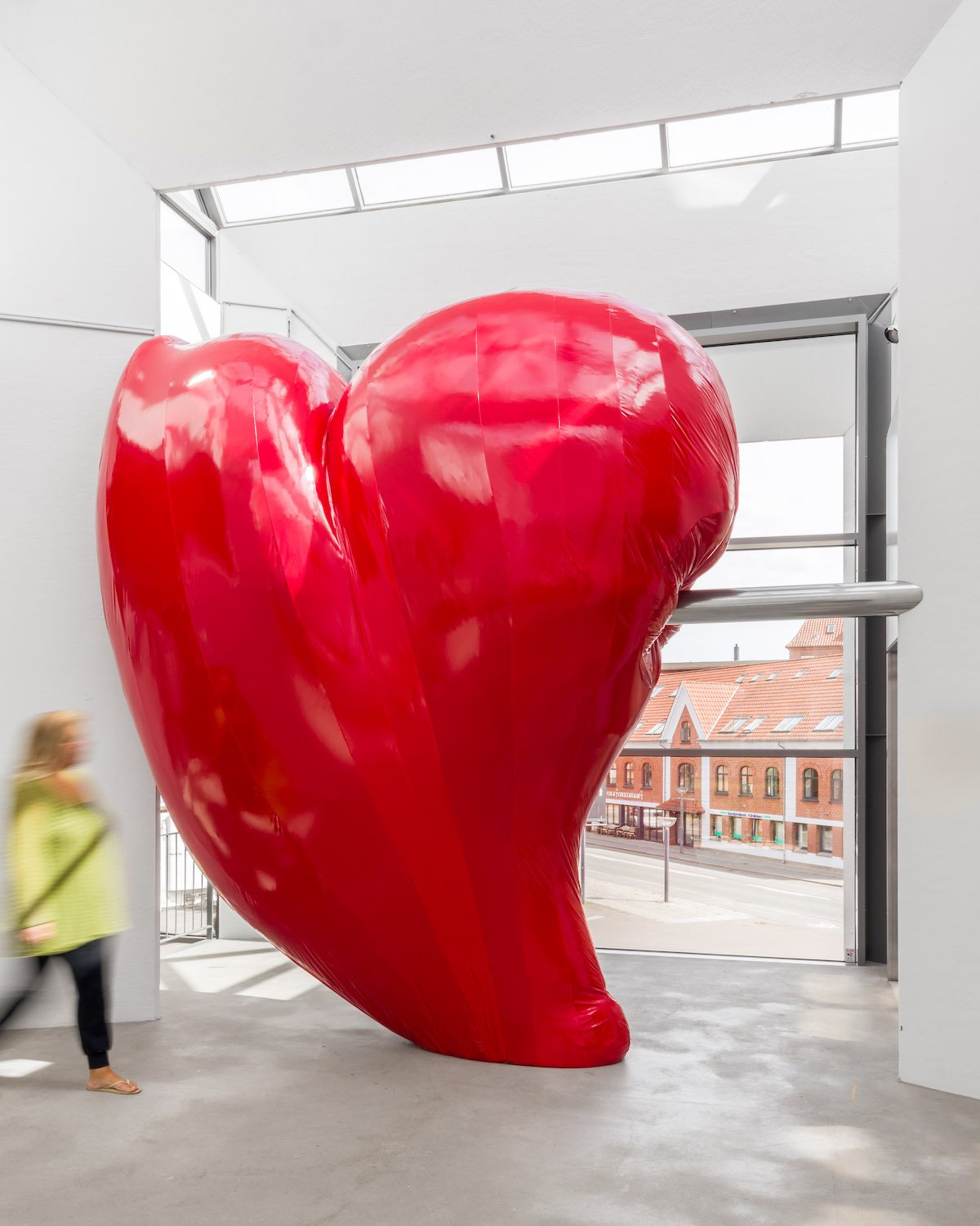 Julie Stavad: <em>Det pressede hjerte</em>, 2023. Foto: Mikkel Kaldal.