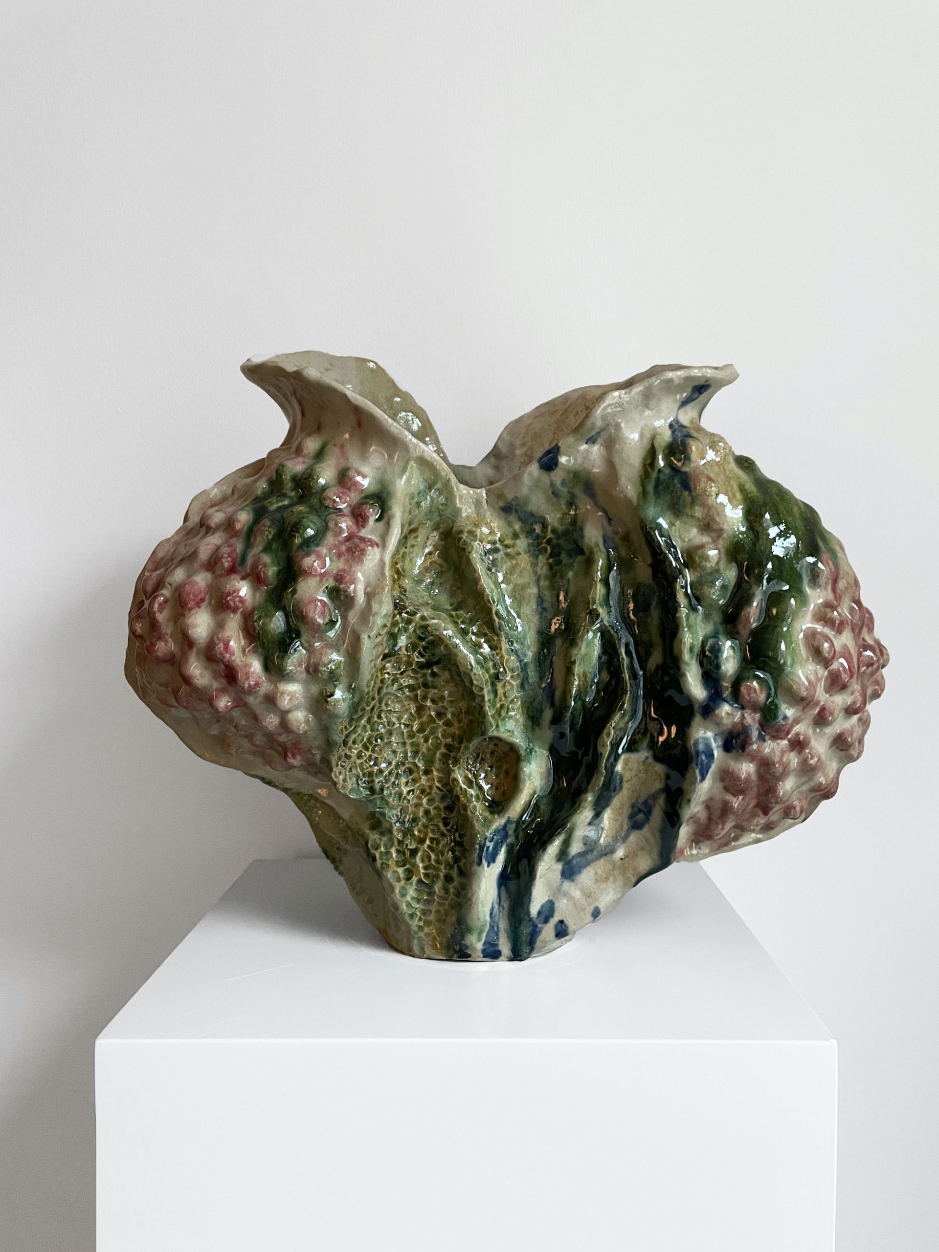 Astrid Specht Seeberg, Float Prints, 2025, 45 x 43 x 20 cm. Foto: Hans Alf Gallery.