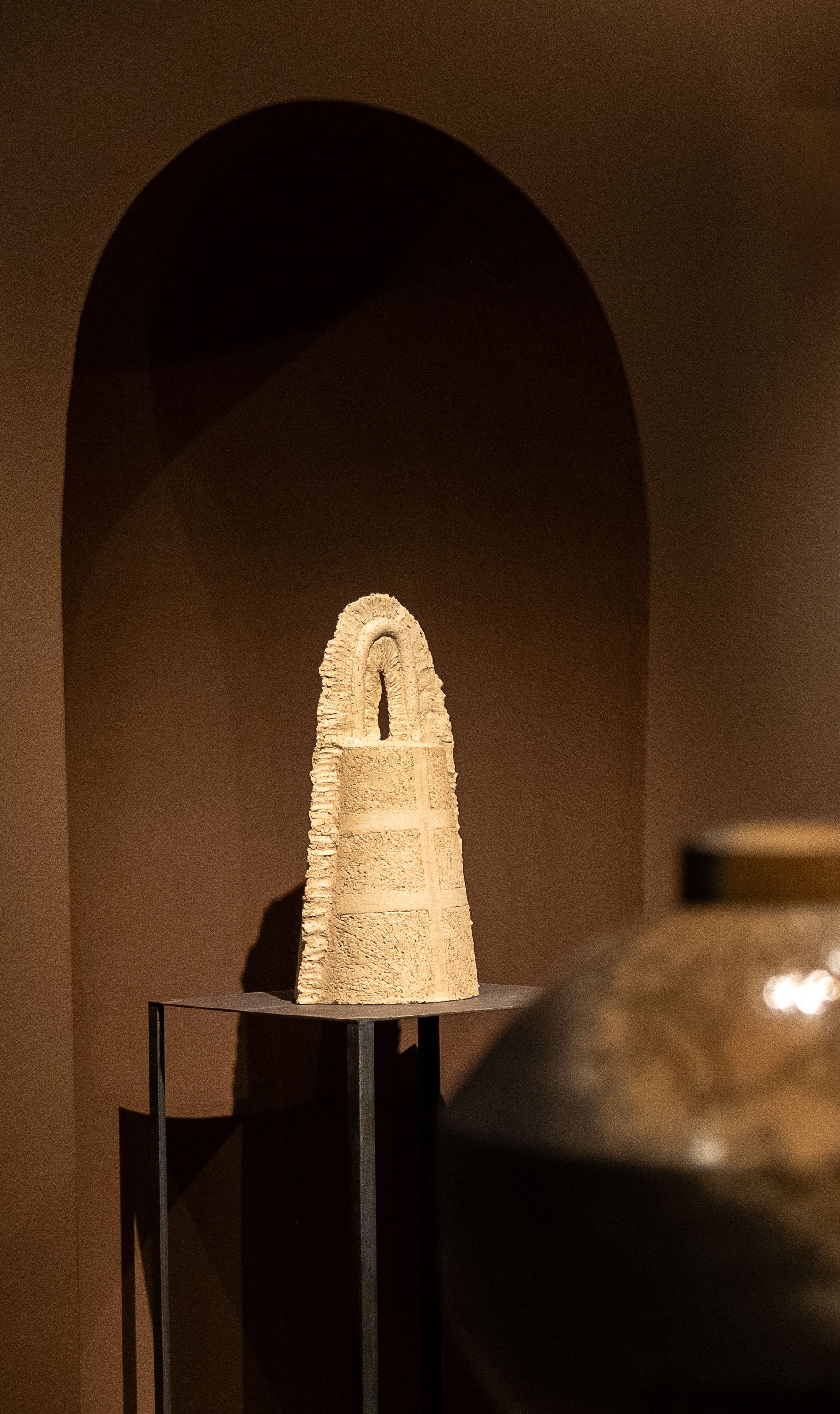 Dorte Visby, Keramik, Klokke, 2024, fotograf Lars Nedergaard