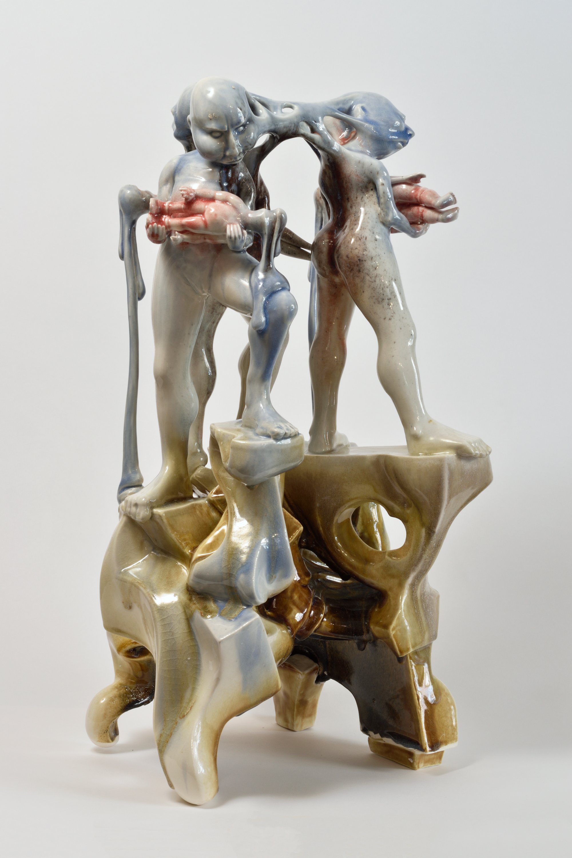 Louise Hindsgavl, <i>Wonders</i>, porcelæn, 2021, vist på Sommerudstillingen ’21, Hans Alf Gallery (DK). Foto: Louise Hindsgavl