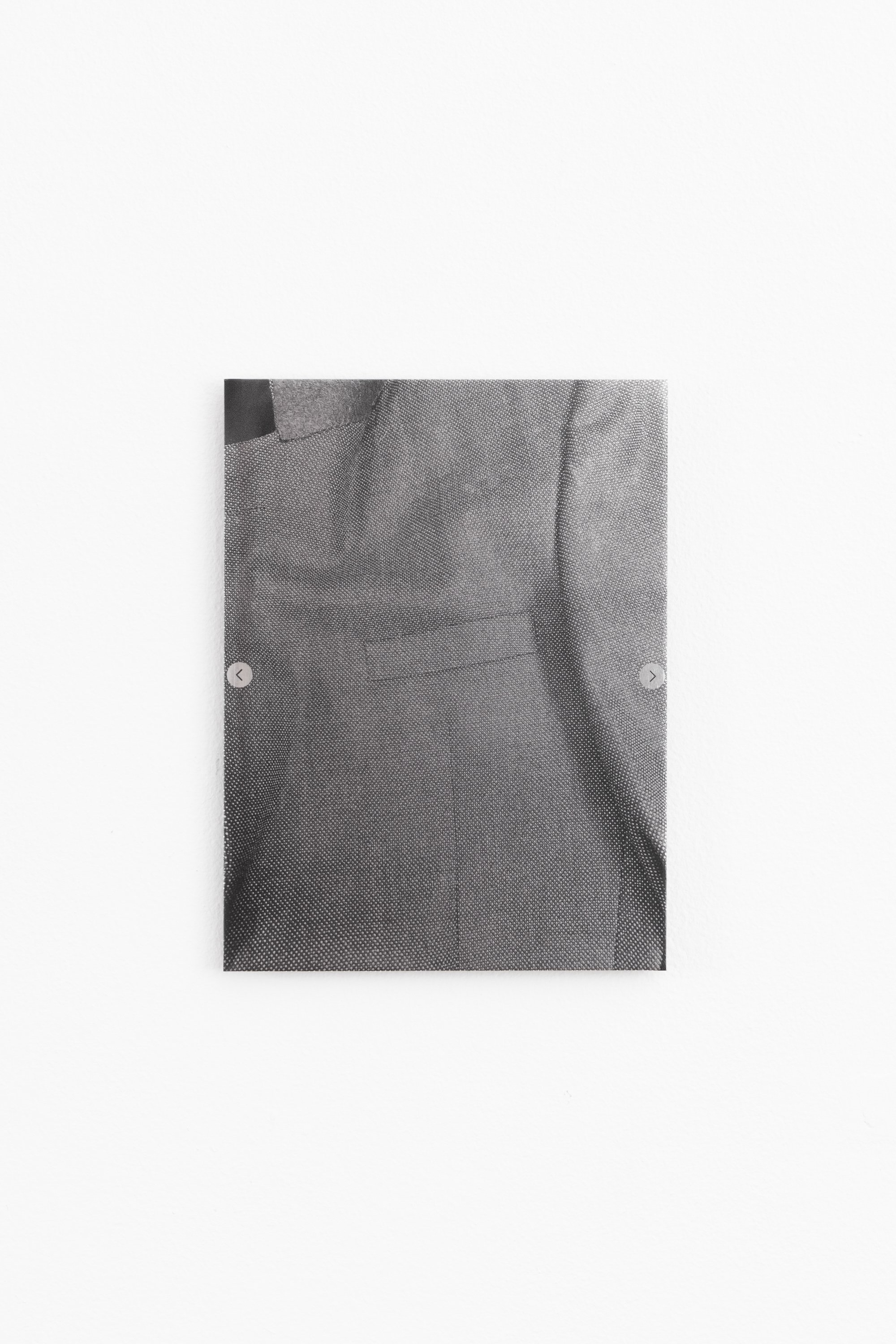 Paula Duvå, Clara Busch og Kristine K. Leopold, ghostly remnants, udstillingsfoto, ODP3, 2025. Foto: Mads Holm.