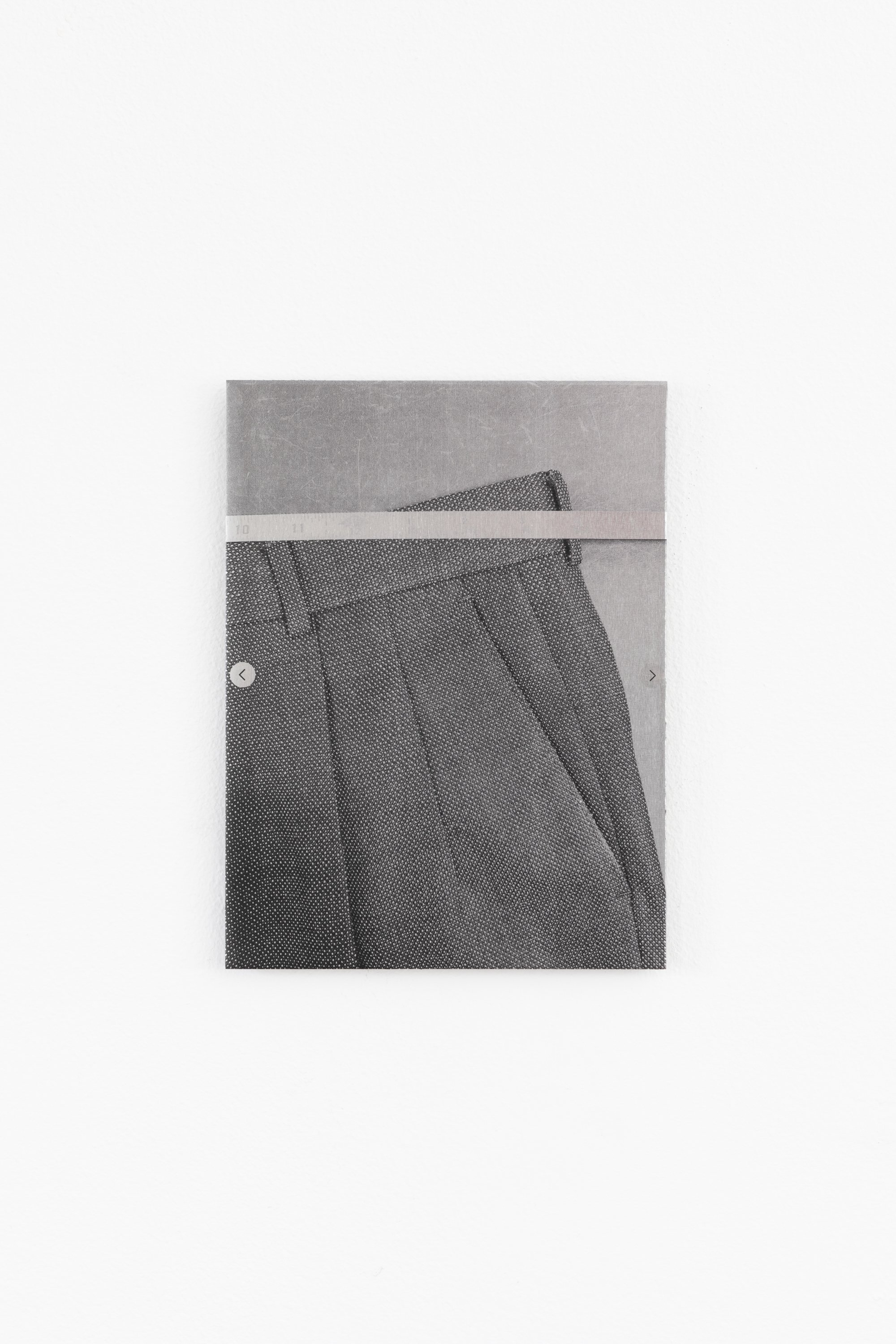 Paula Duvå, Clara Busch og Kristine K. Leopold, <i>ghostly remnants</i>, udstillingsfoto, ODP3, 2025. Foto: Mads Holm.