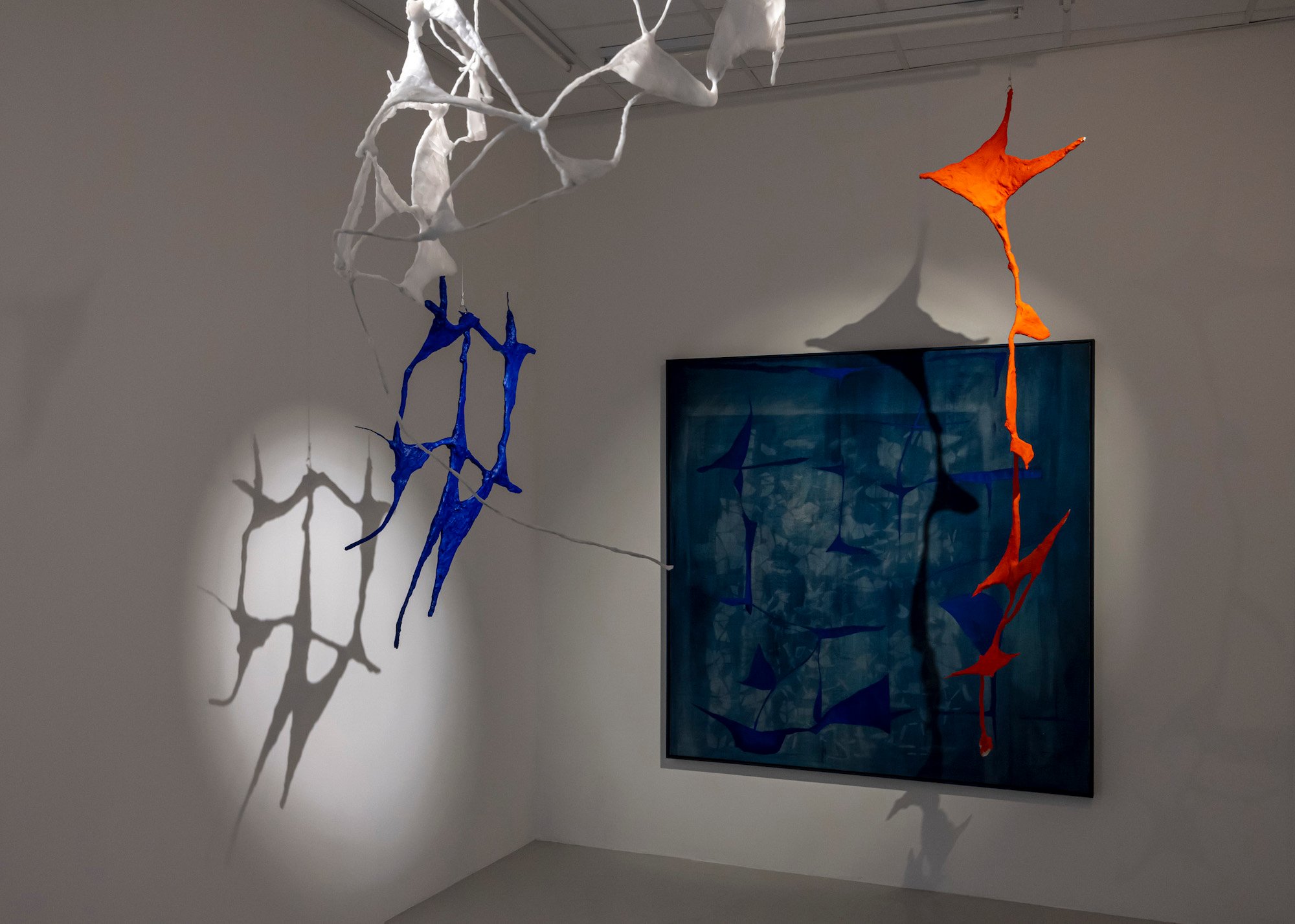 Mathias Malling Mortensen, Untitled, 2025, sculpture installation, mixed media, sound by Simon Dokkedal. Foto: Malle Madsen