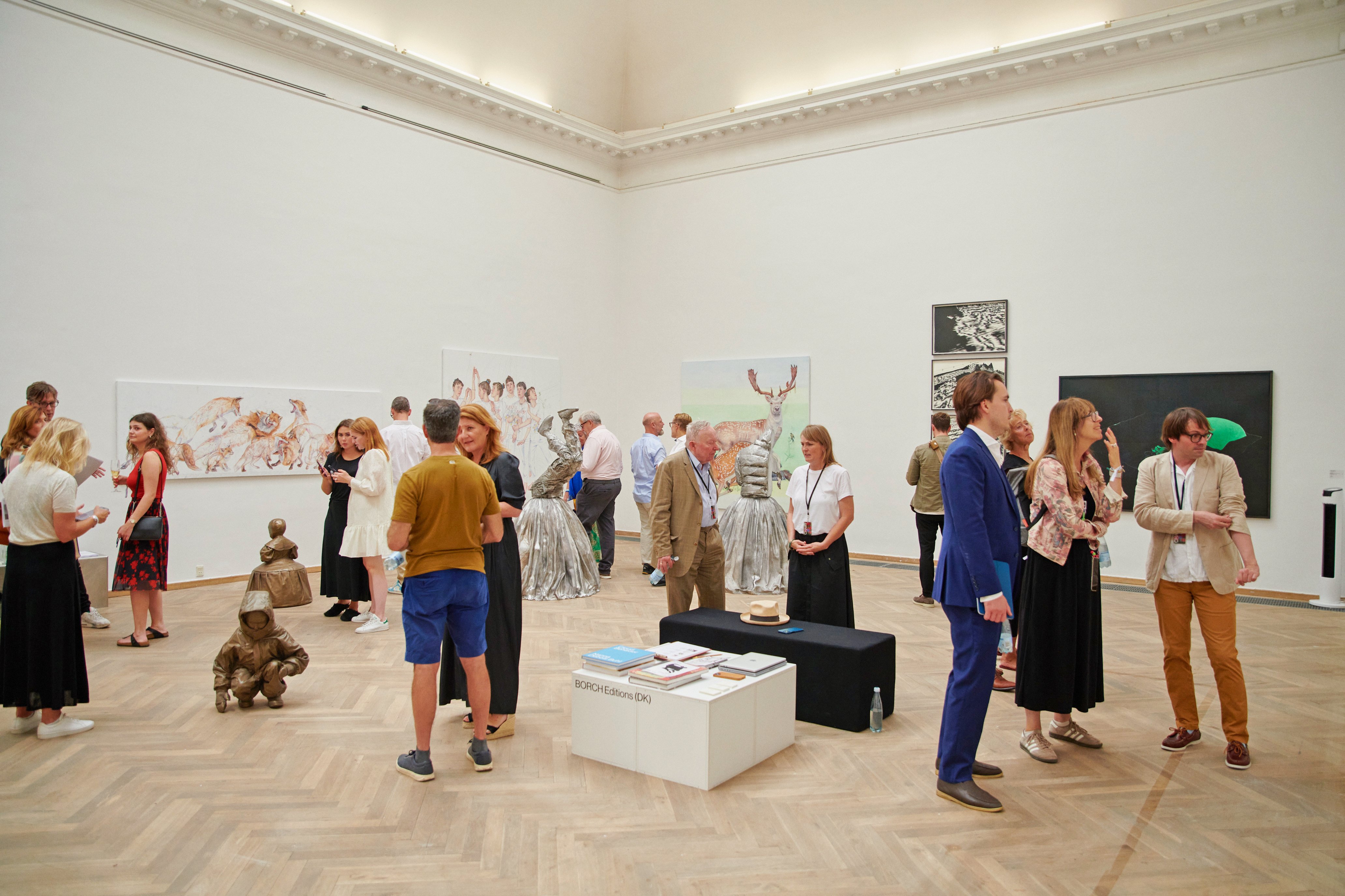 Sådan så det ud sidste år, da CHART frekventerede Kunsthal Charlottenborg. Foto: Niklas Adrian Vindelev.