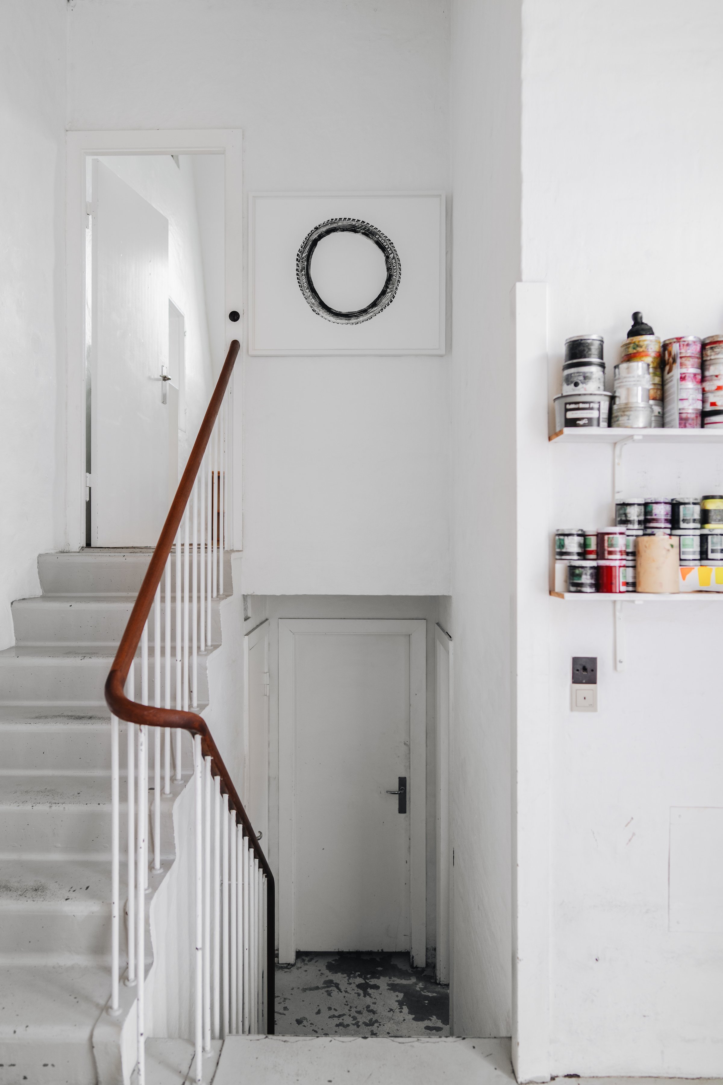 Installationsfotos af Kaare Golles udstilling 'Fossils' i Ole Vinter Room.<br />Fotograf: Filip Gielda