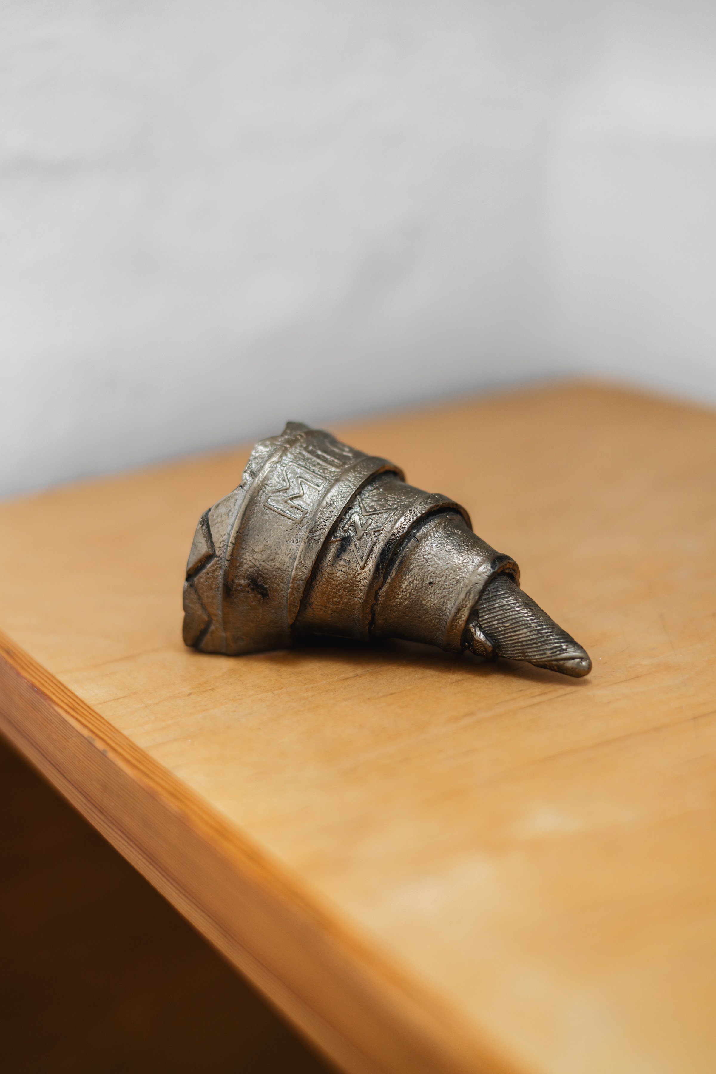 Installationsfotos af Kaare Golles udstilling 'Fossils' i Ole Vinter Room.
Fotograf: Filip Gielda
