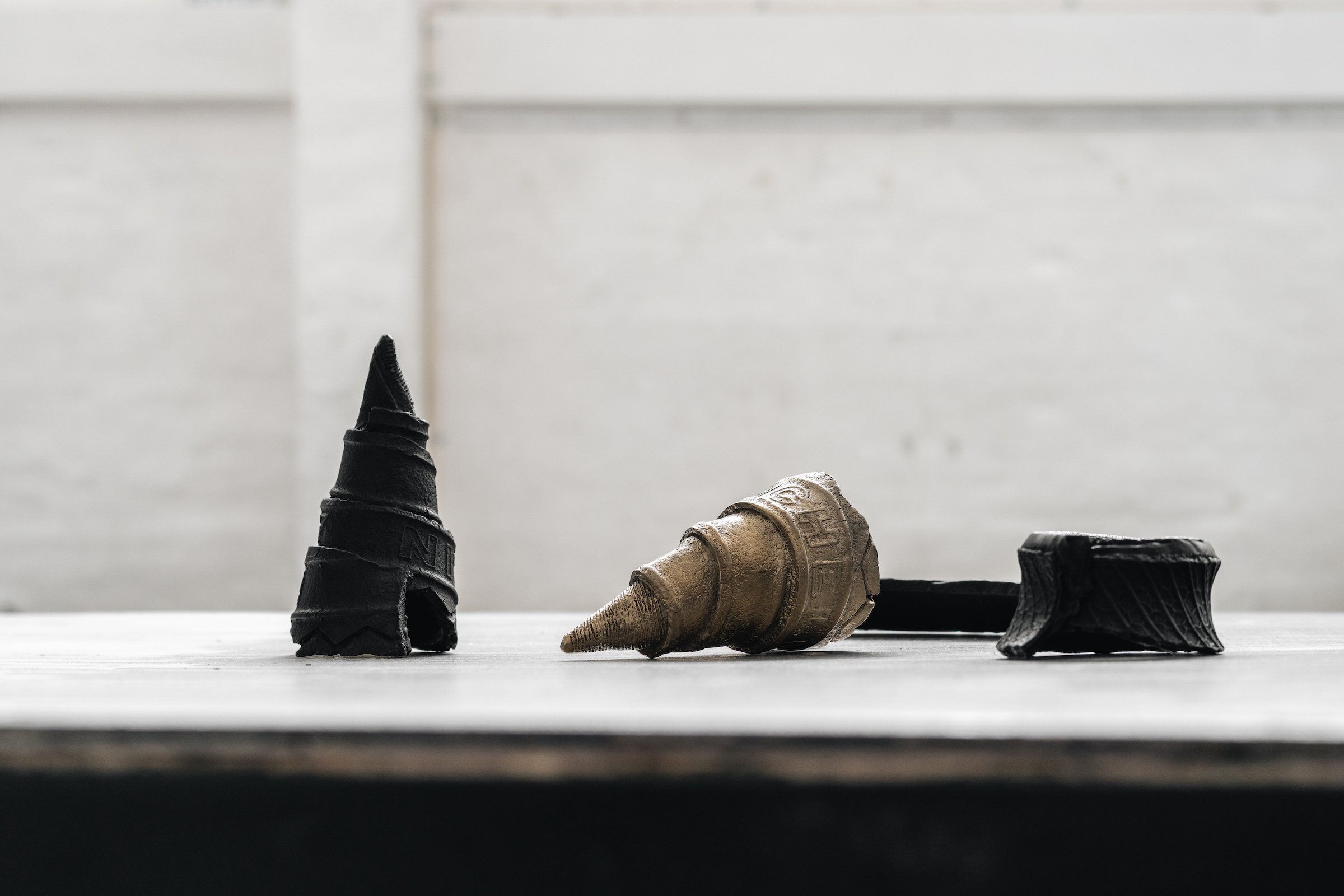 Installationsfotos af Kaare Golles udstilling 'Fossils' i Ole Vinter Room.
Fotograf: Filip Gielda