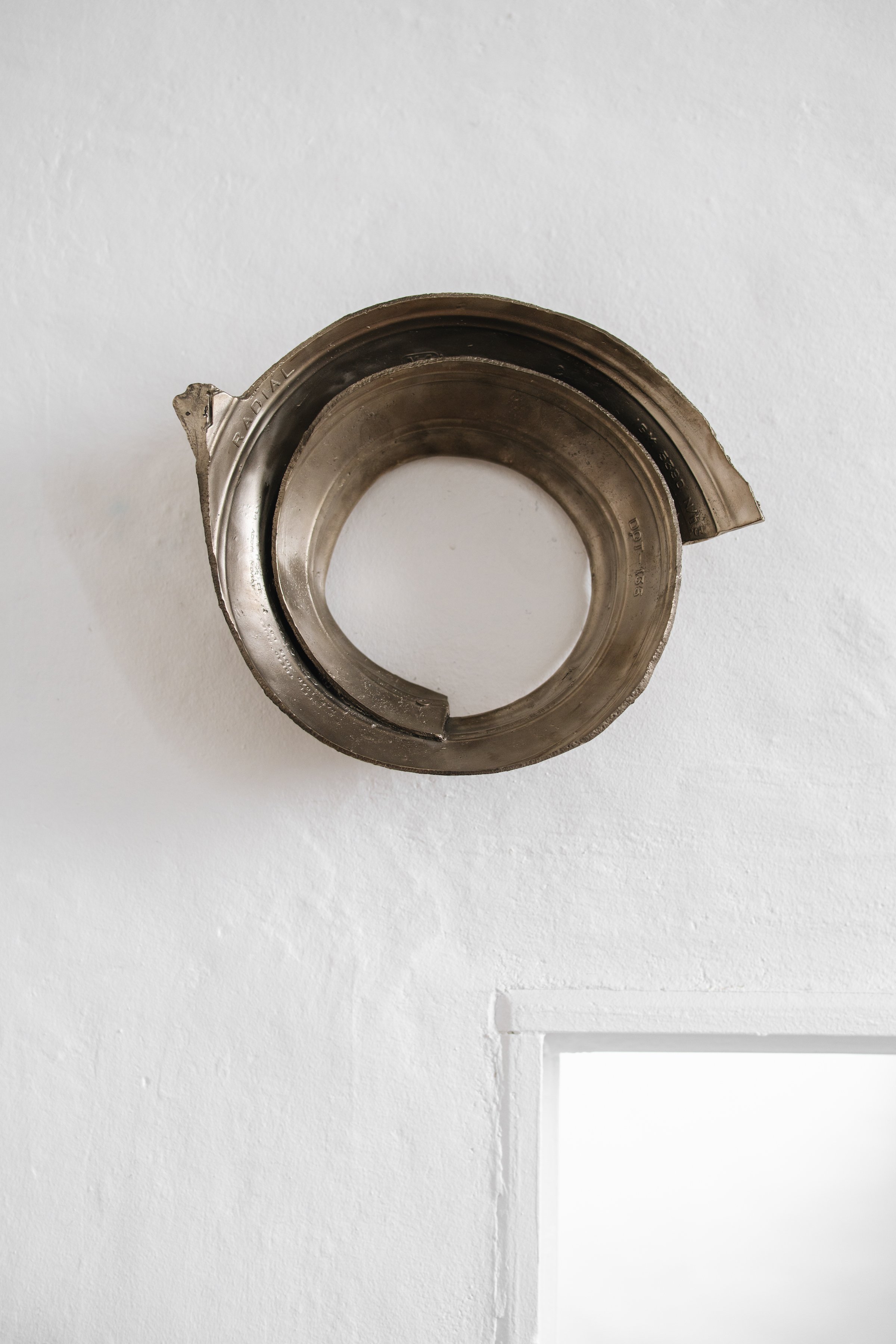 Installationsfotos af Kaare Golles udstilling 'Fossils' i Ole Vinter Room.
Fotograf: Filip Gielda