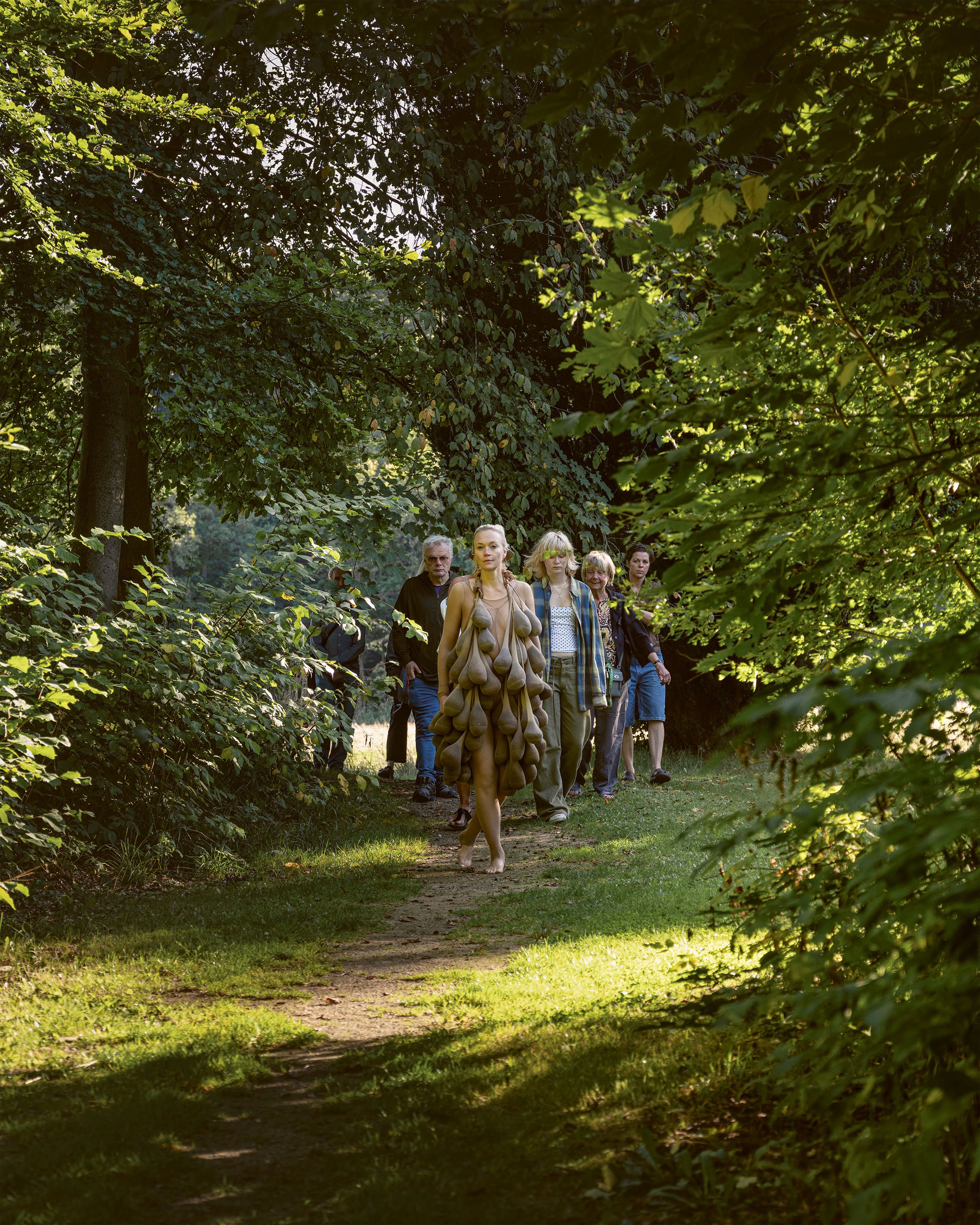 Sophie Dupont: <i>My Weight in Soil Earth Breath Release</i>, 2. september 2025, Flynderupgaard, Danmark. Foto: Sofus Graae