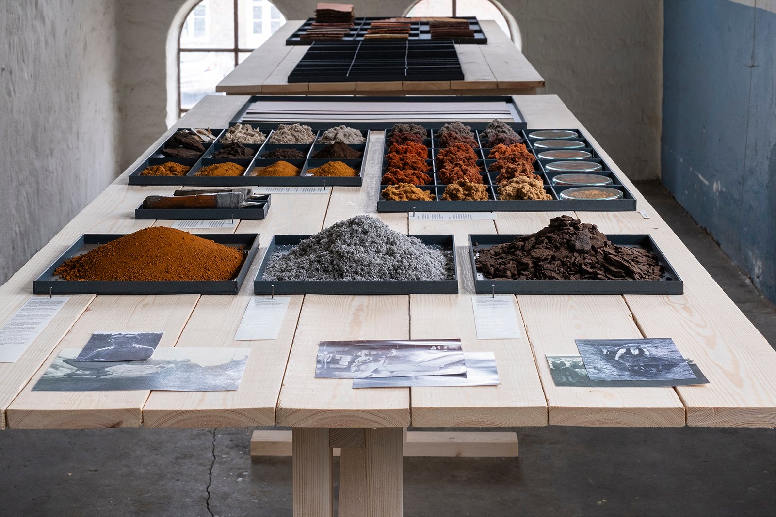 <i>Fra jord til jord</i>. Driftskontoret. Foto: Birgitte Munk