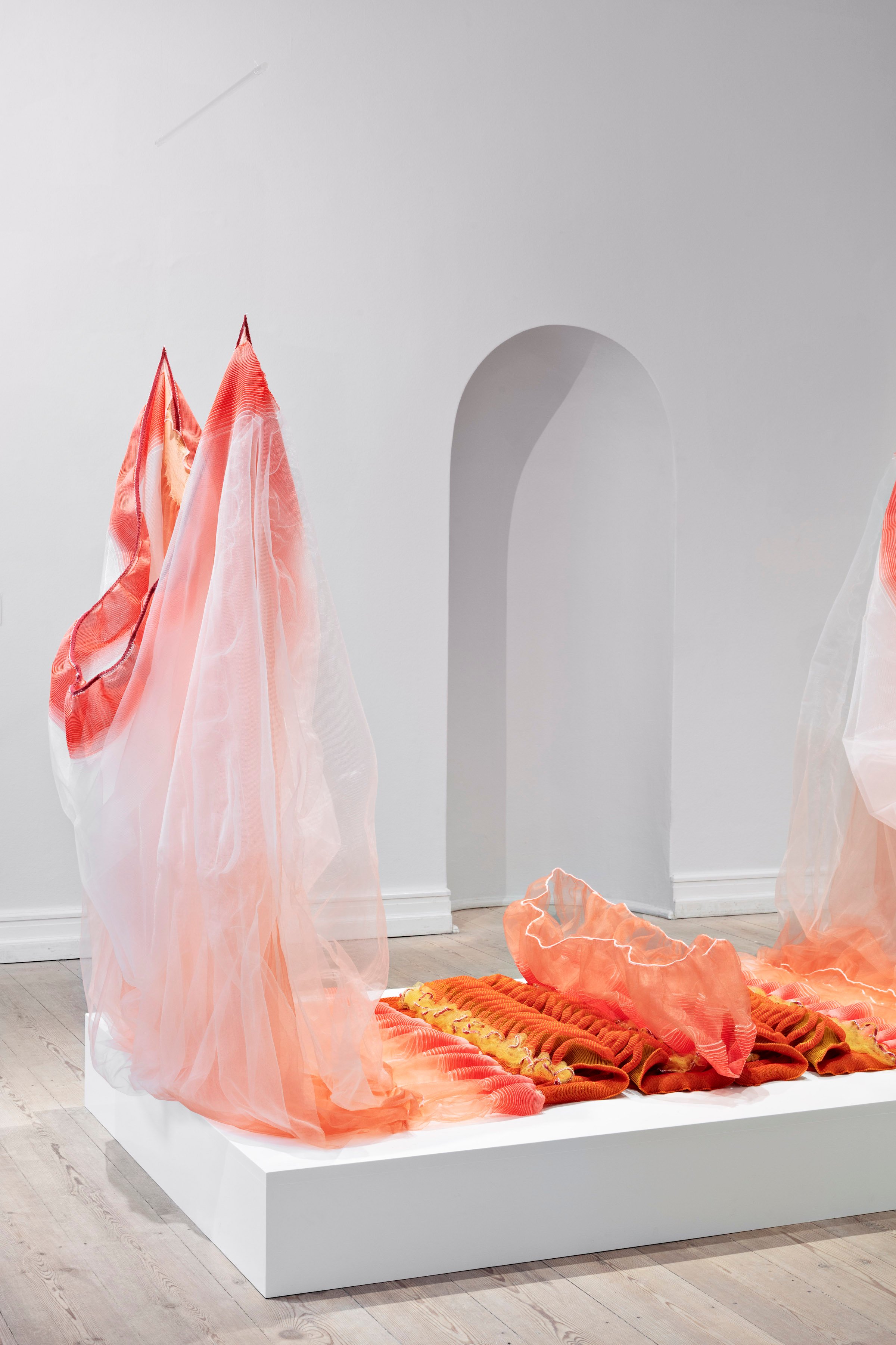 Drua Sif. Digital Echoes. Tekstilinstallation. Officinet 2025. Foto: Dorte Krogh.