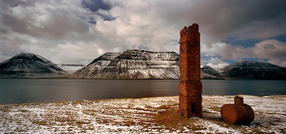 <i>Chimney</i>, Island 2004