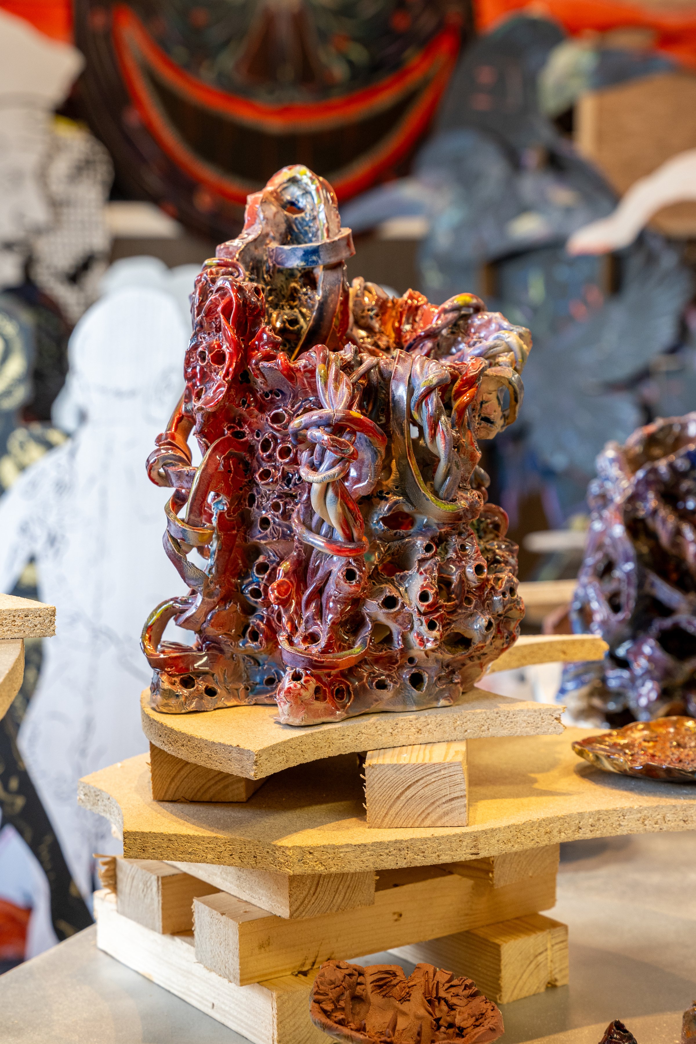 Installationsfoto, Christian Schmidt Rasmussen, Den Flyvende Sommerhest, Urger House, 2025 Foto: Morten Underbjerg