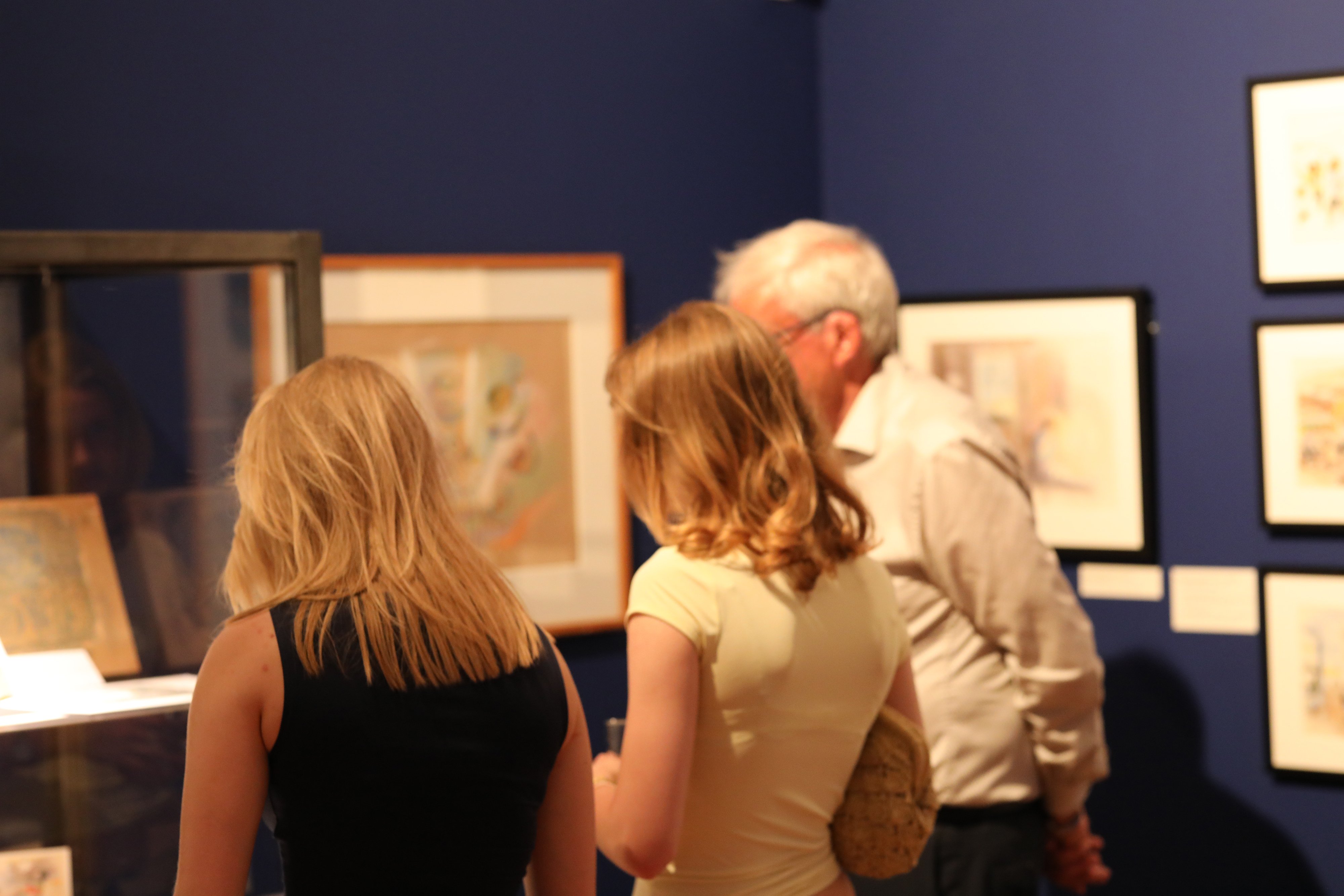  Installationsfoto, <i>Hans Lynge: Lidenskab skal der til!<i>, Museet for Religiøs Kunst, 2025. Foto: Heine Sand</i></i>