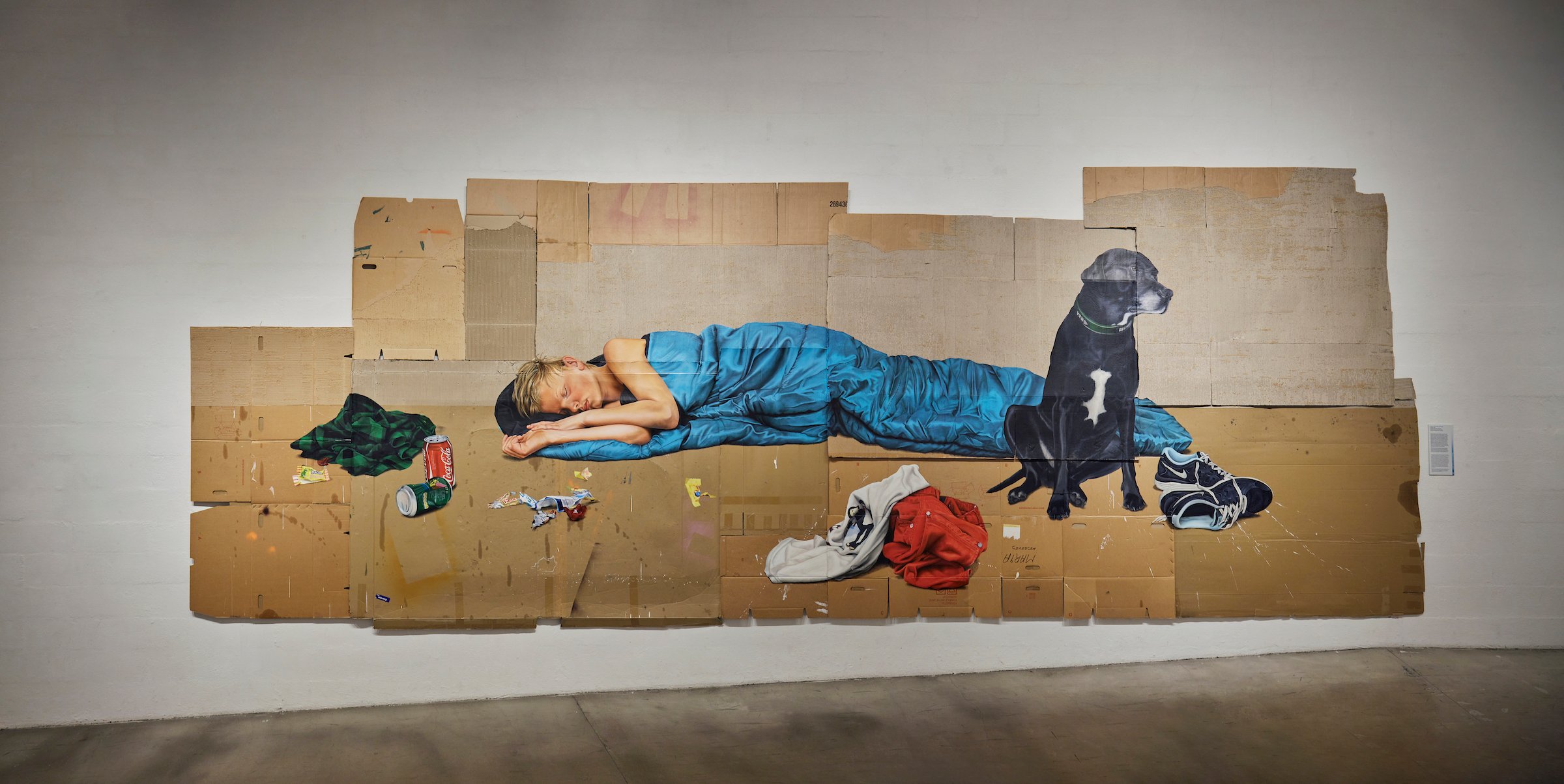 Maria Torp, <i>Transition</i>, 3 x 8 meter, olie og spraymaling på pap. Foto: Kenneth Stjernegaard